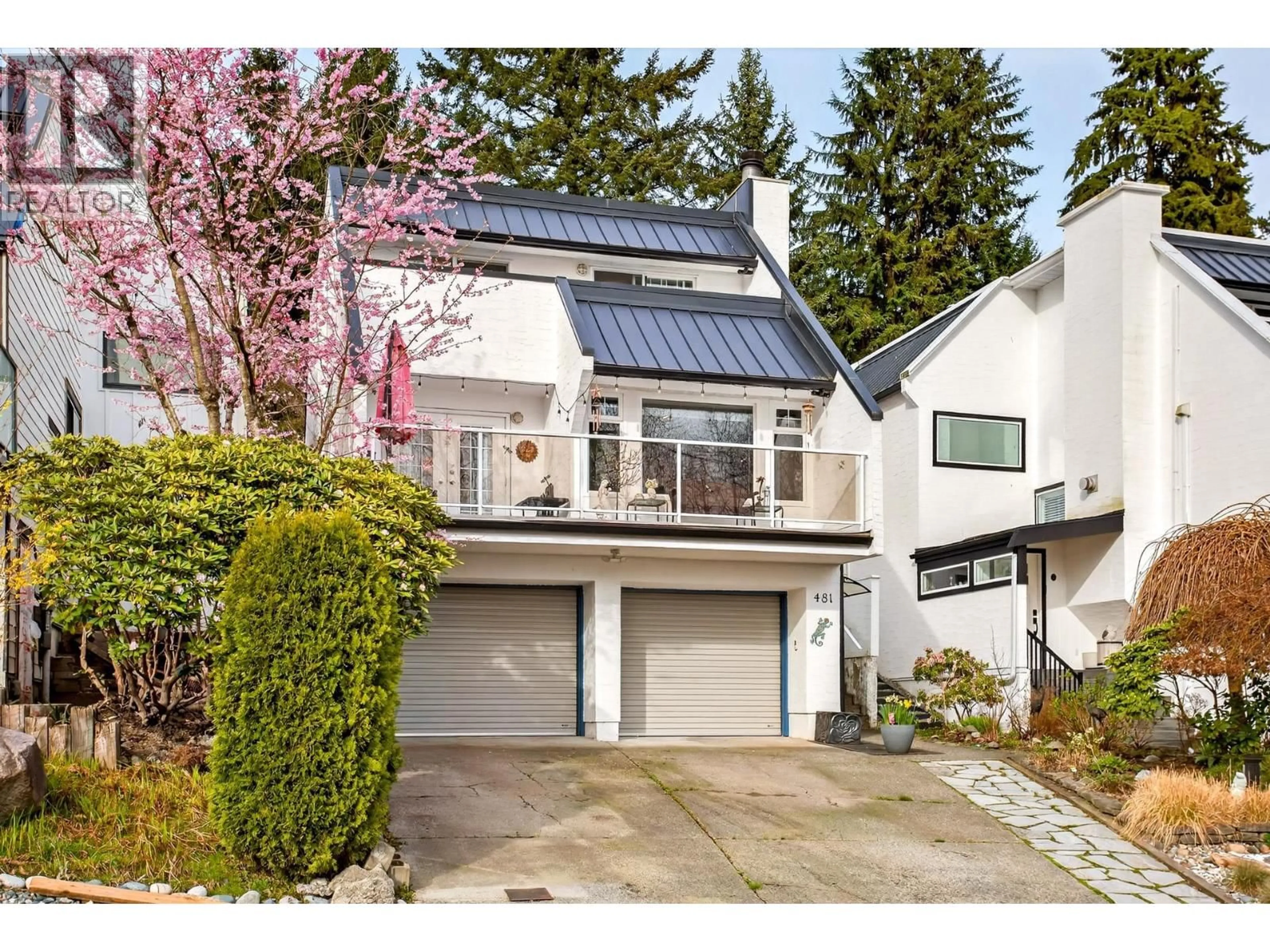 Home with vinyl exterior material, street for 481 SAN REMO DRIVE, Port Moody British Columbia V3H3S6