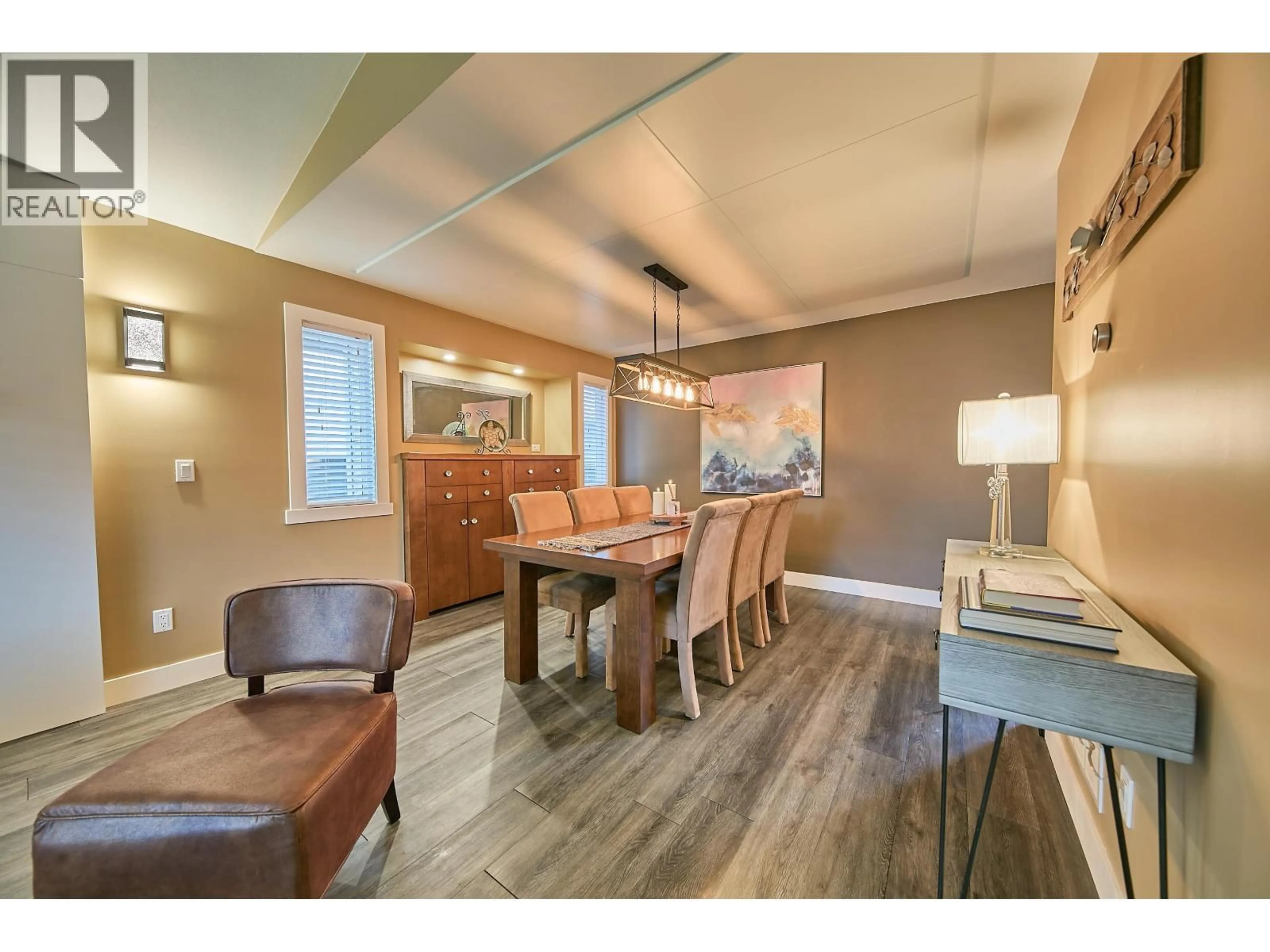 Dining room, wood/laminate floor for 11640 RITCHIE AVENUE, Maple Ridge British Columbia V2X6E7