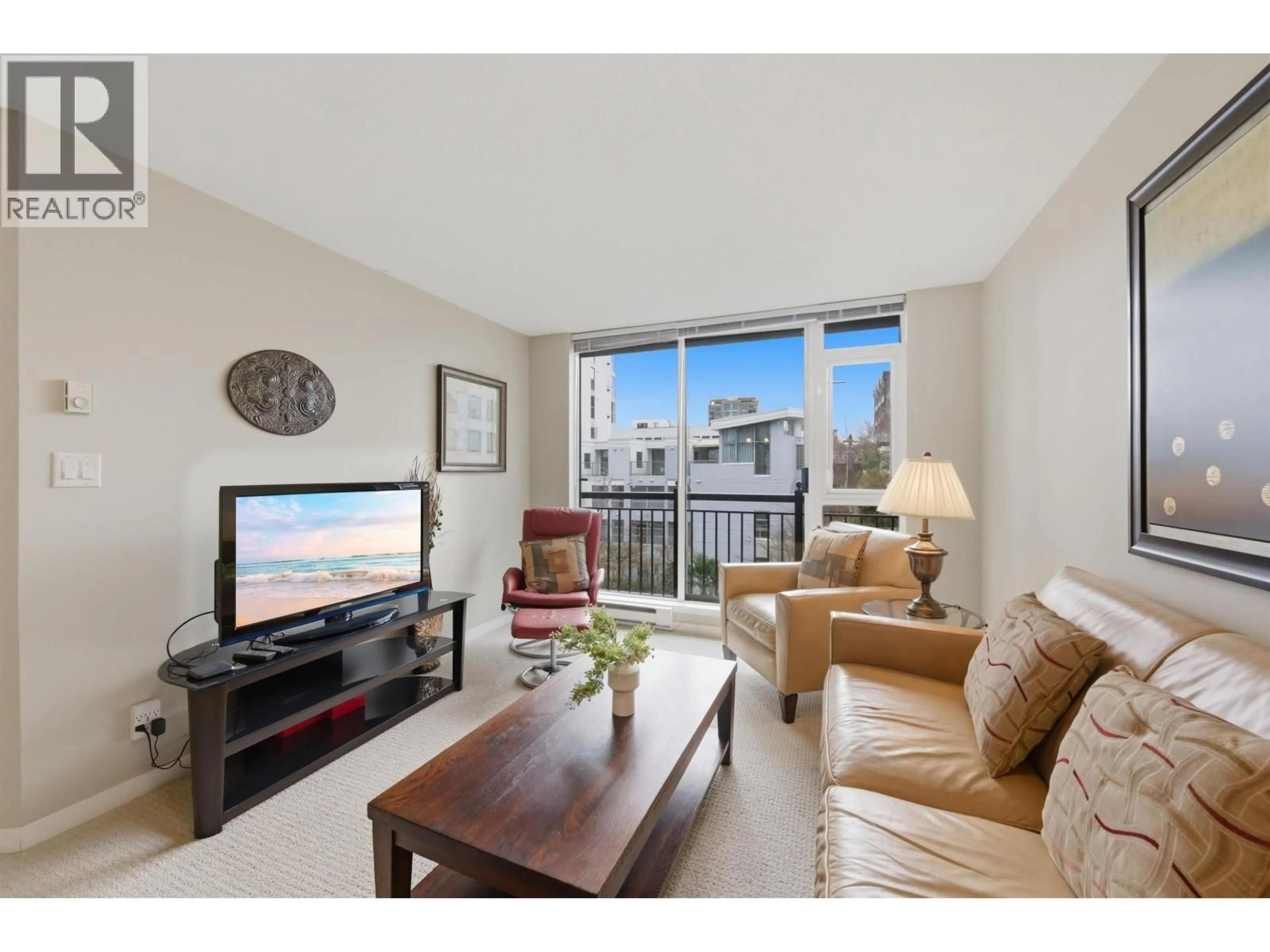 Living room with furniture, wood/laminate floor for 502 - 1650 7TH AVENUE, Vancouver British Columbia V6J1S5