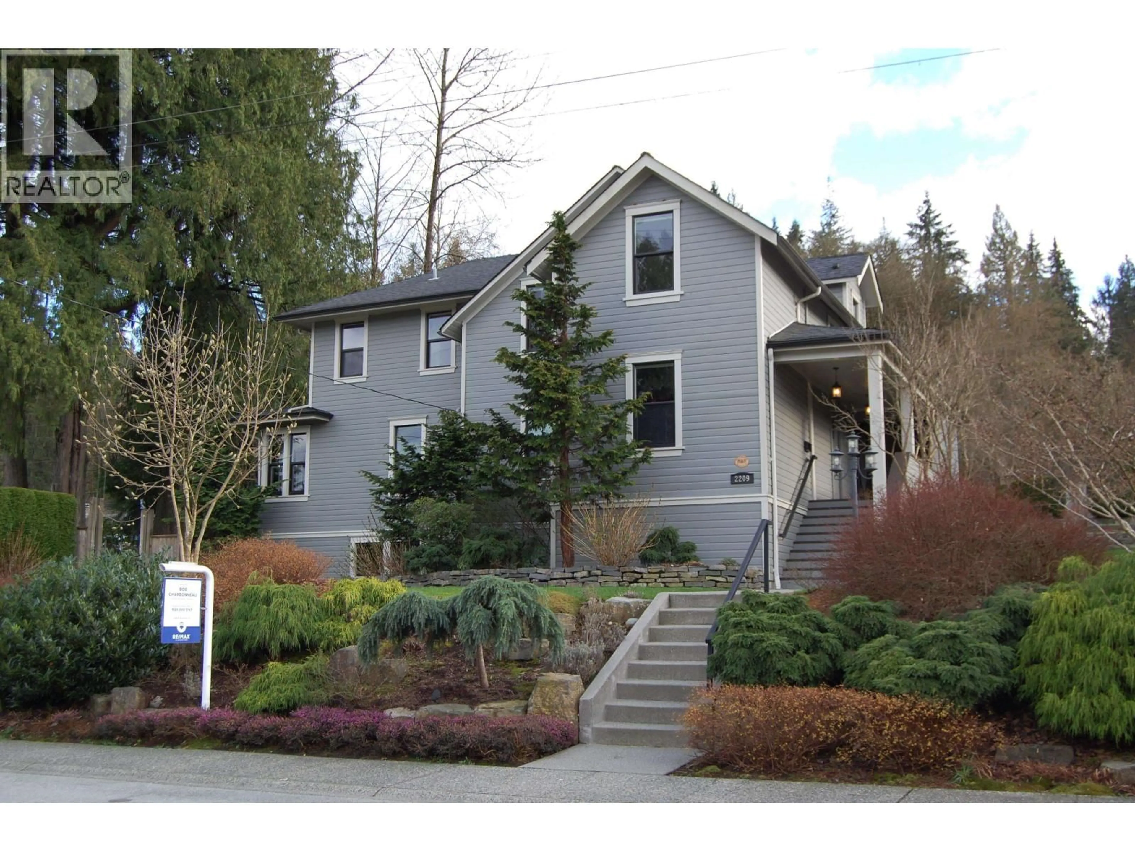 Unknown for 2209 ST. GEORGE STREET, Port Moody British Columbia V3H2G1