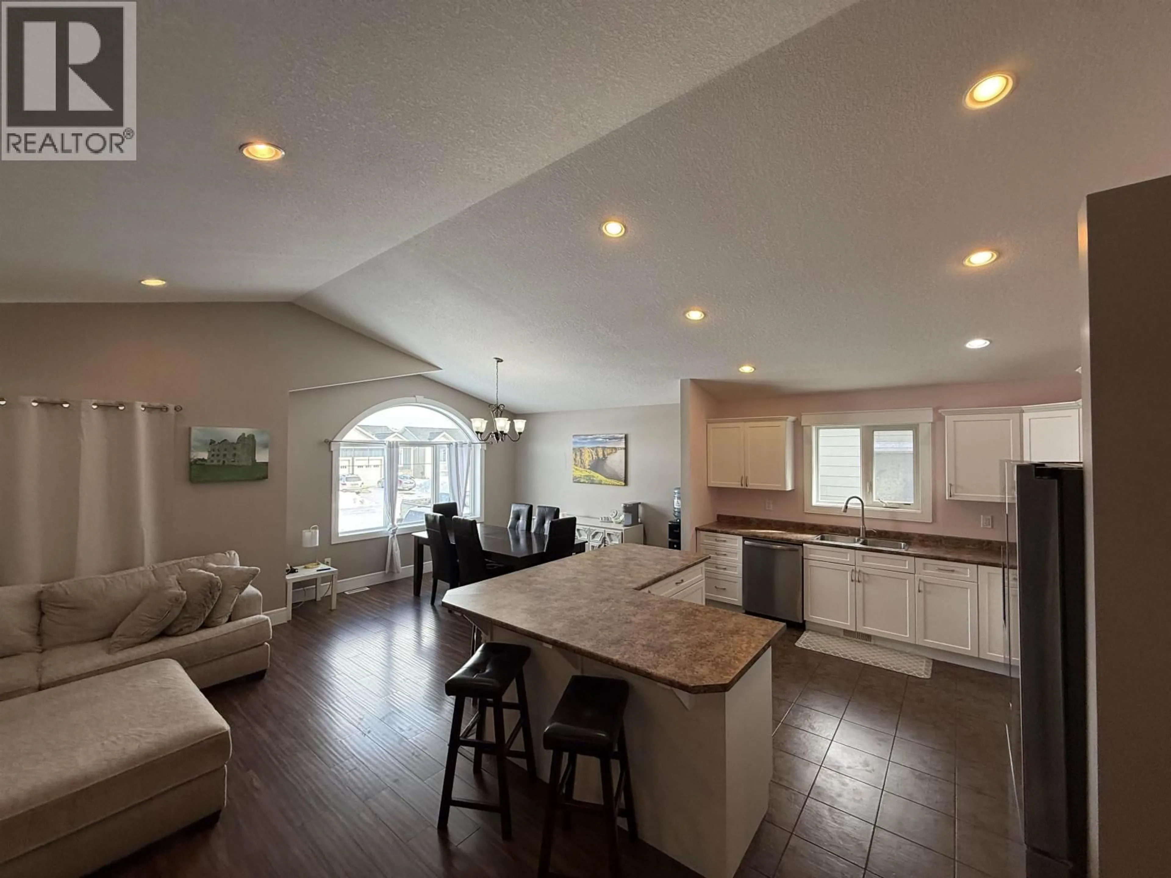 Open concept kitchen, unknown for 10256 97 STREET, Taylor British Columbia V0C2K0