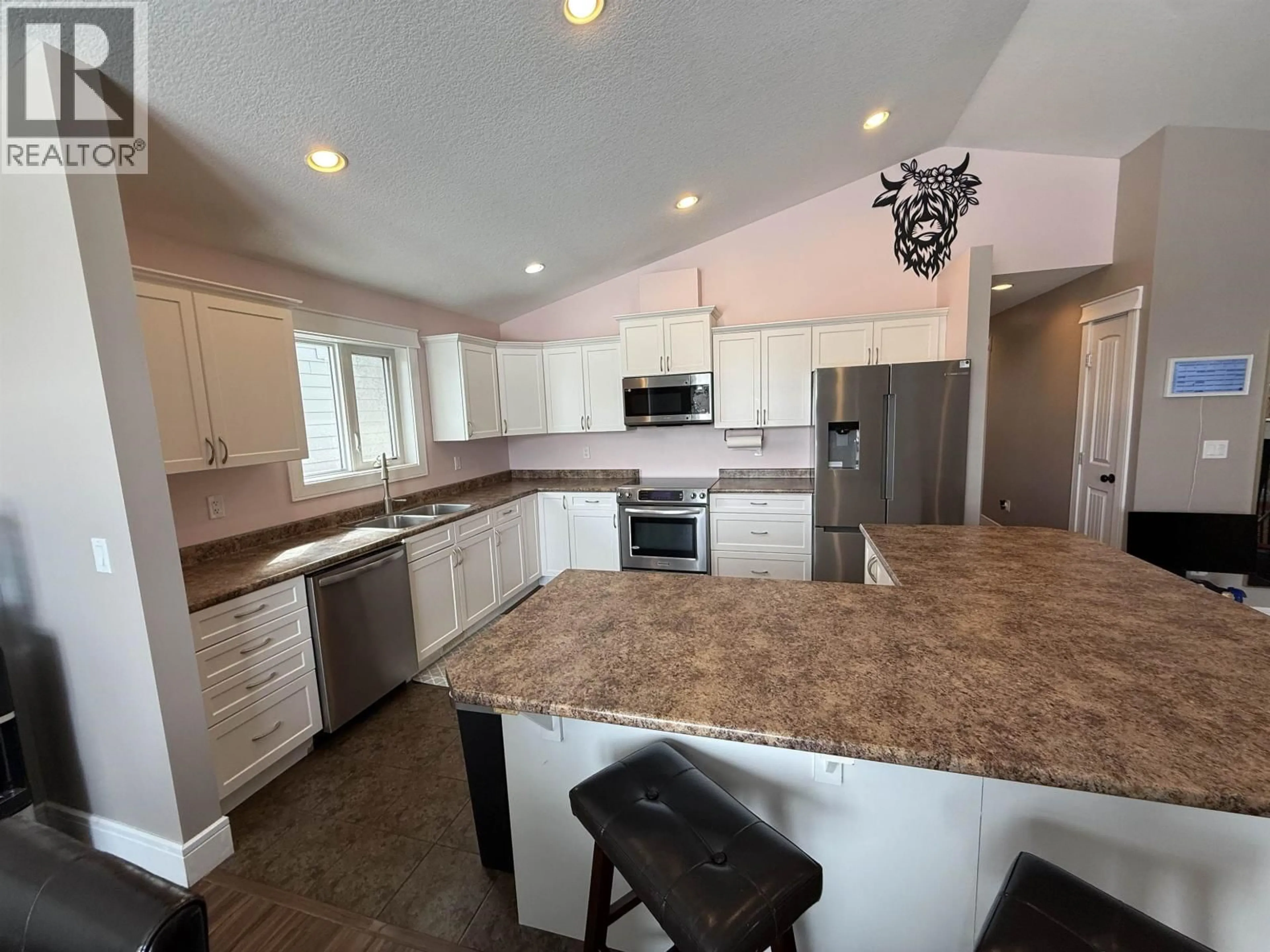 Open concept kitchen, ceramic/tile floor for 10256 97 STREET, Taylor British Columbia V0C2K0