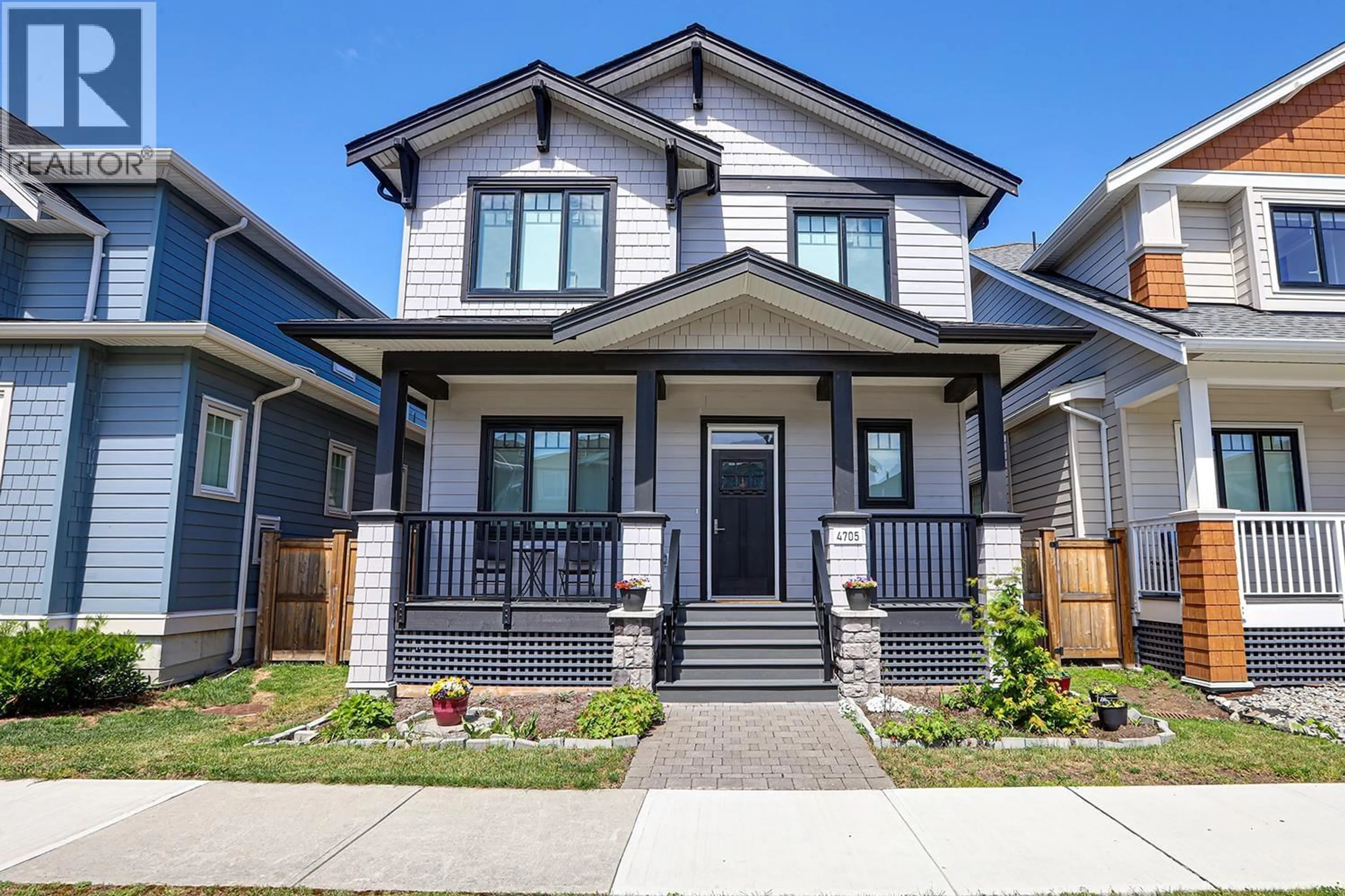 Home with vinyl exterior material, street for 4705 HAZELNUT WAY, Tsawwassen British Columbia V4M4G2