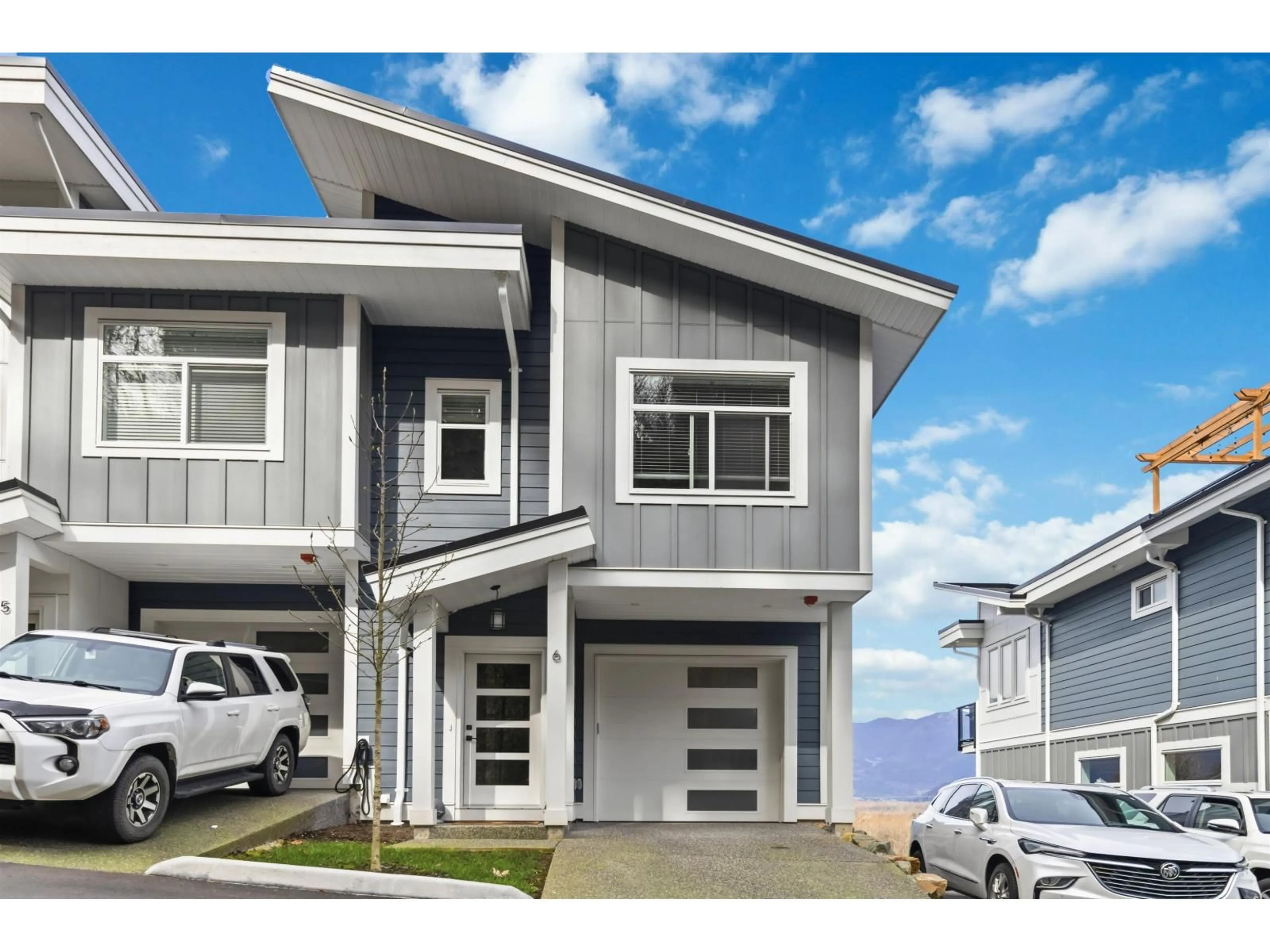 Home with vinyl exterior material, street for 6 - 43998 CHILLIWACK MOUNTAIN ROAD, Chilliwack British Columbia V2R4A1