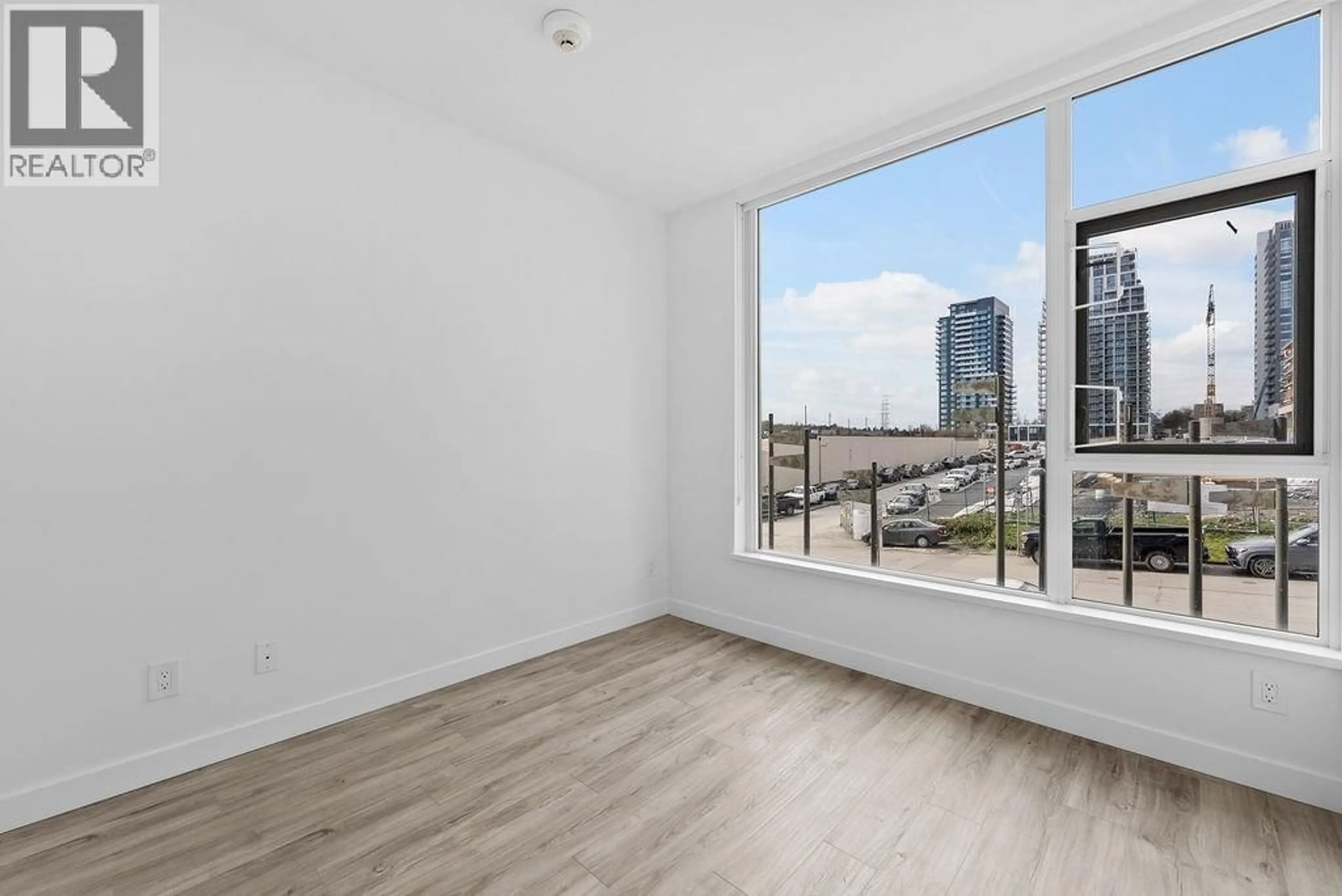 A pic of a room for TH02 - 2288 ALPHA AVENUE, Burnaby British Columbia V5C0L9