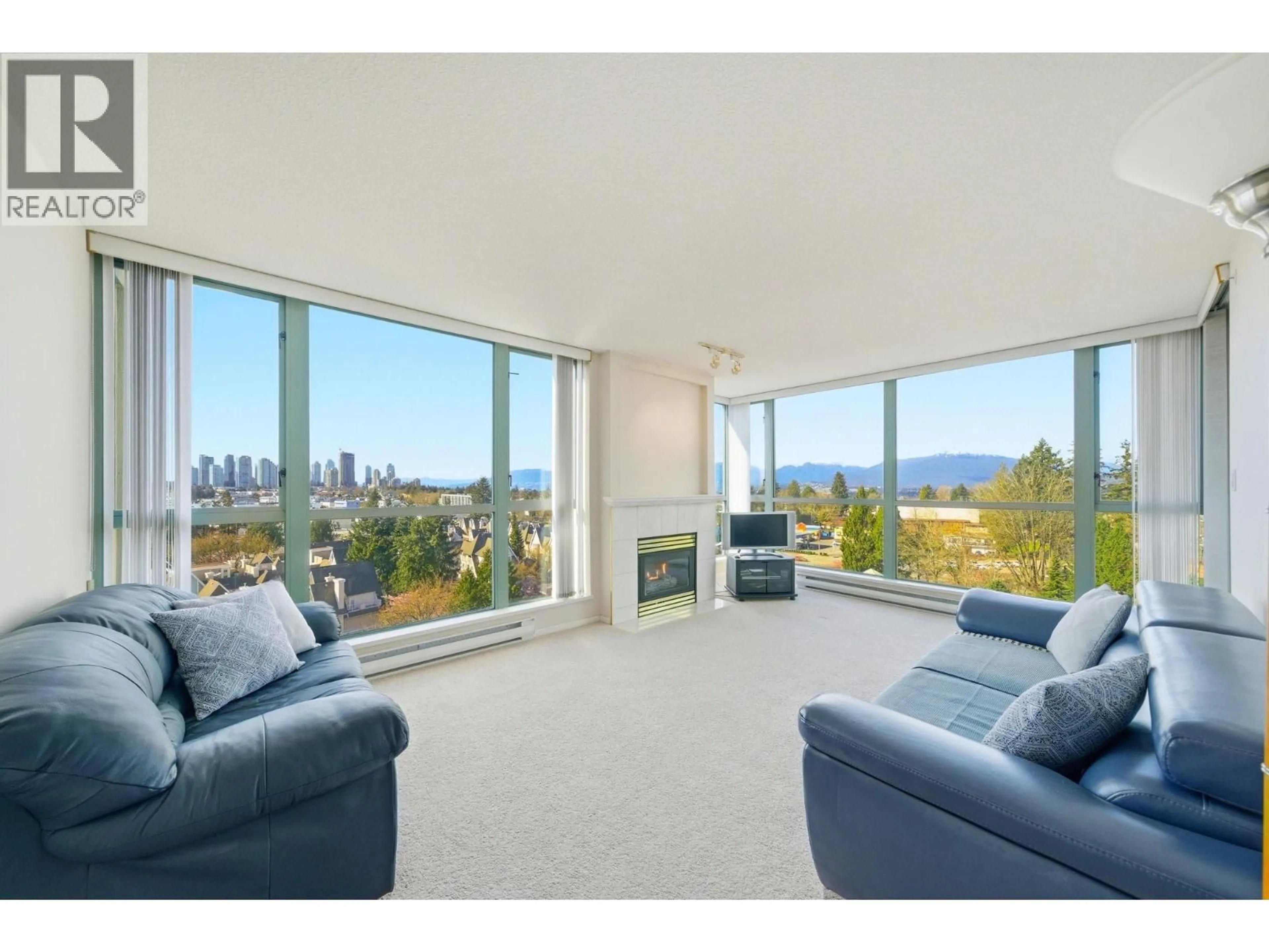 Living room with furniture, unknown for 1003 - 6622 SOUTHOAKS CRESCENT, Burnaby British Columbia V5E4K2