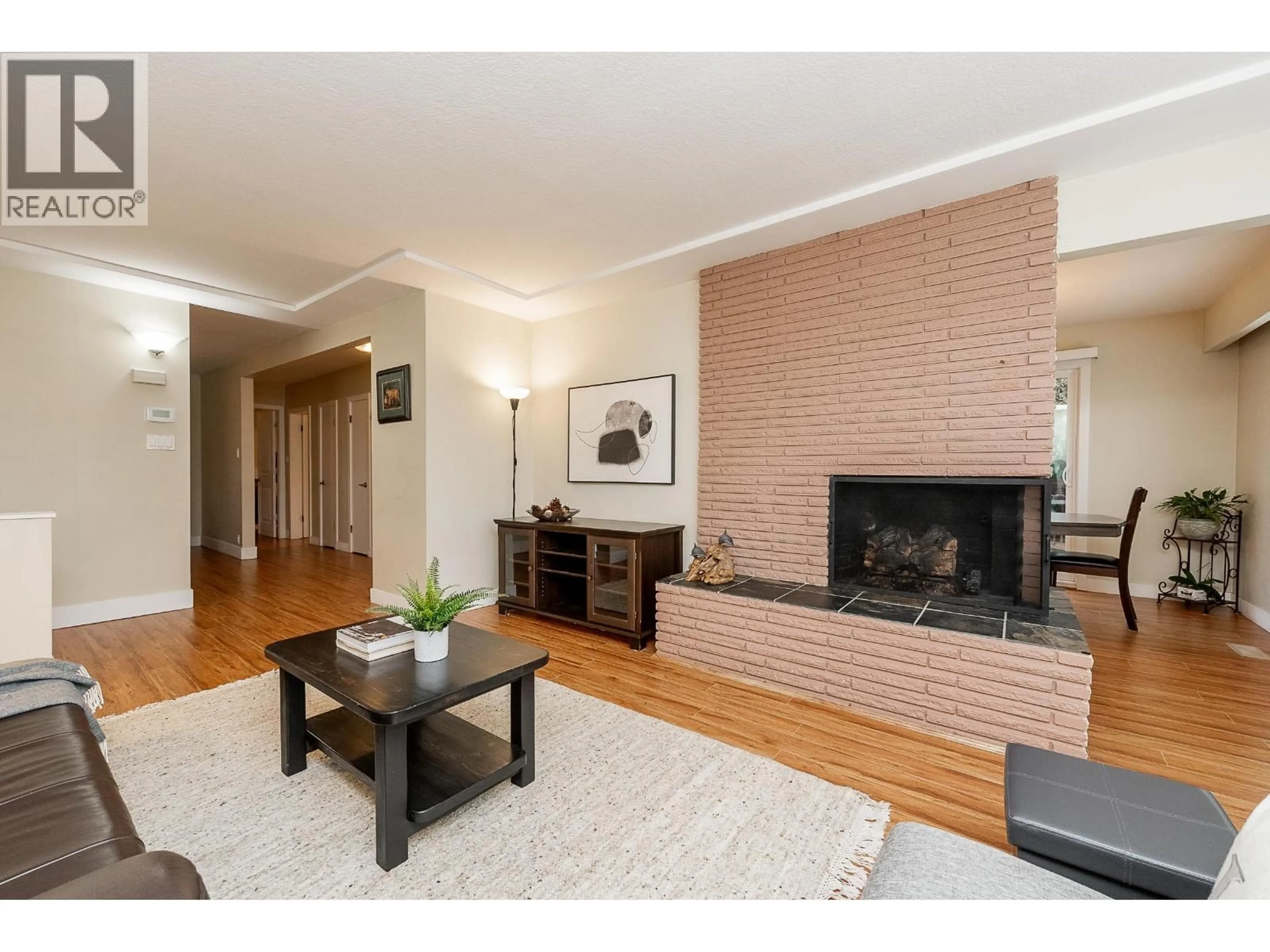 Living room with furniture, unknown for 1771 RIDEAU AVENUE, Coquitlam British Columbia V3J3G9