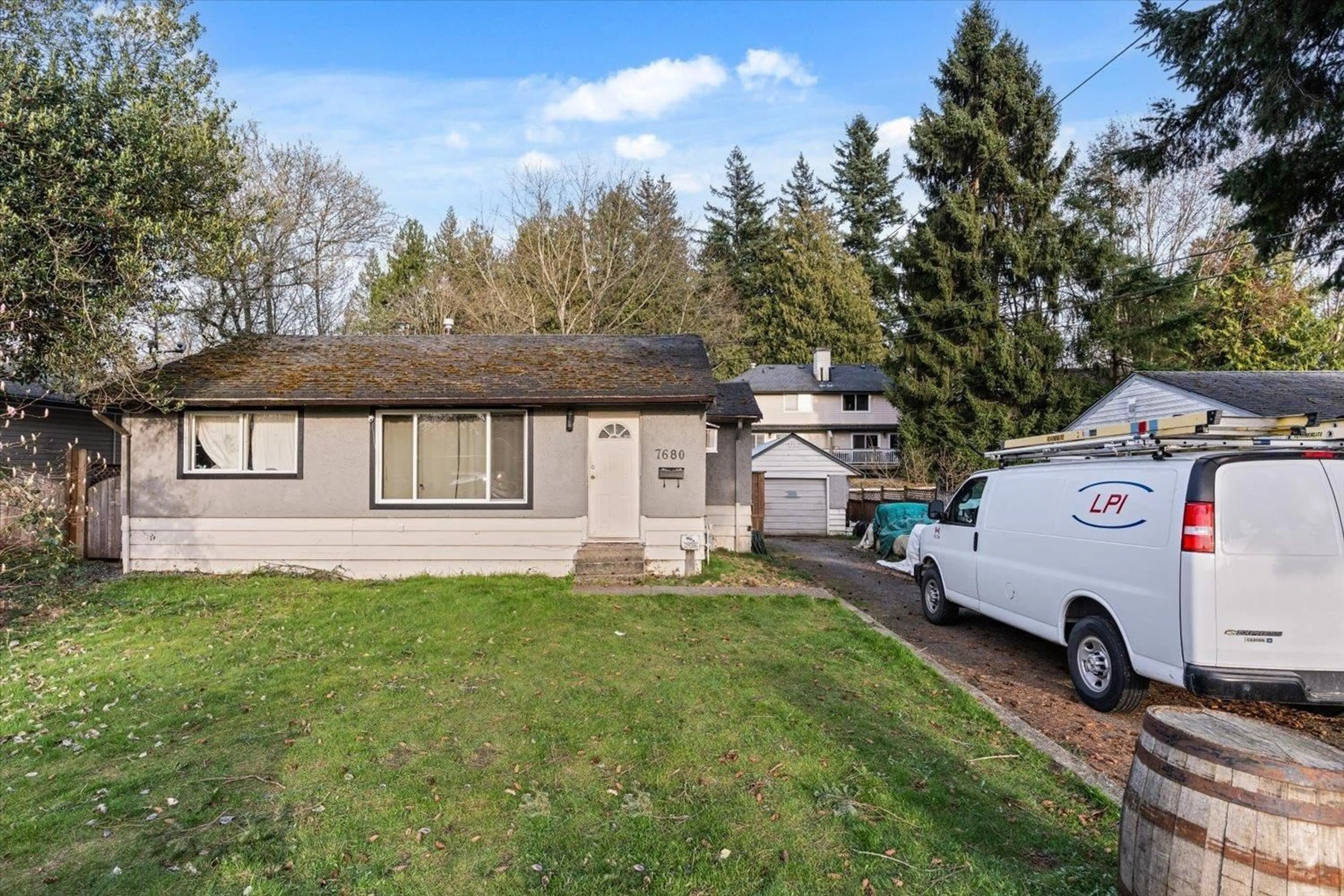 A pic from outside/outdoor area/front of a property/back of a property/a pic from drone, street for 7680 BLOTT STREET, Mission British Columbia V2V3K3
