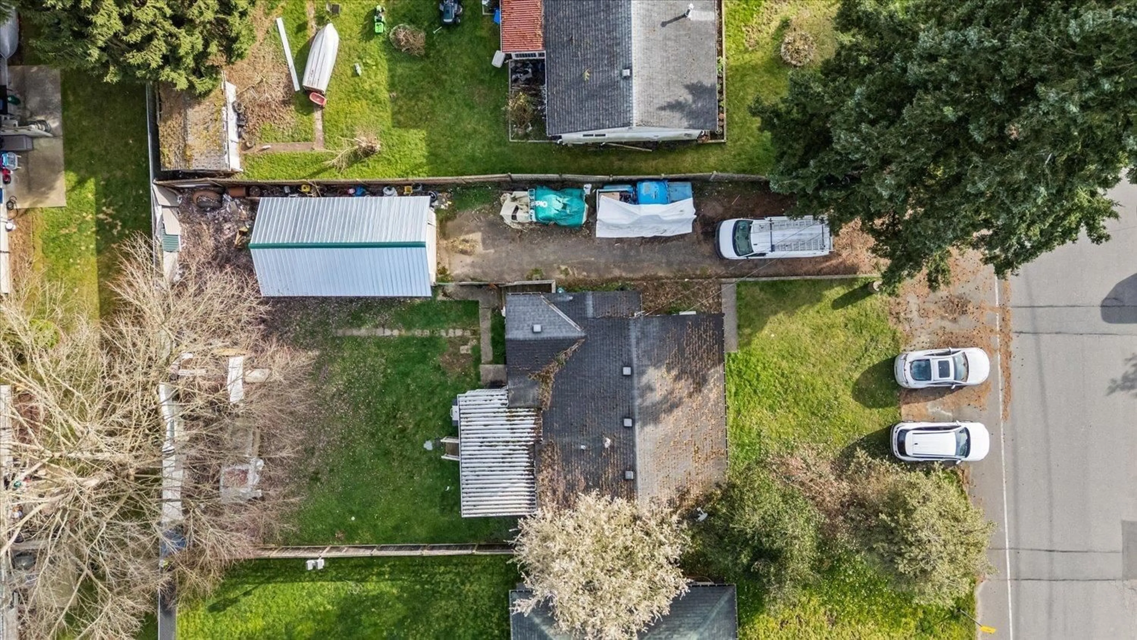 A pic from outside/outdoor area/front of a property/back of a property/a pic from drone, street for 7680 BLOTT STREET, Mission British Columbia V2V3K3