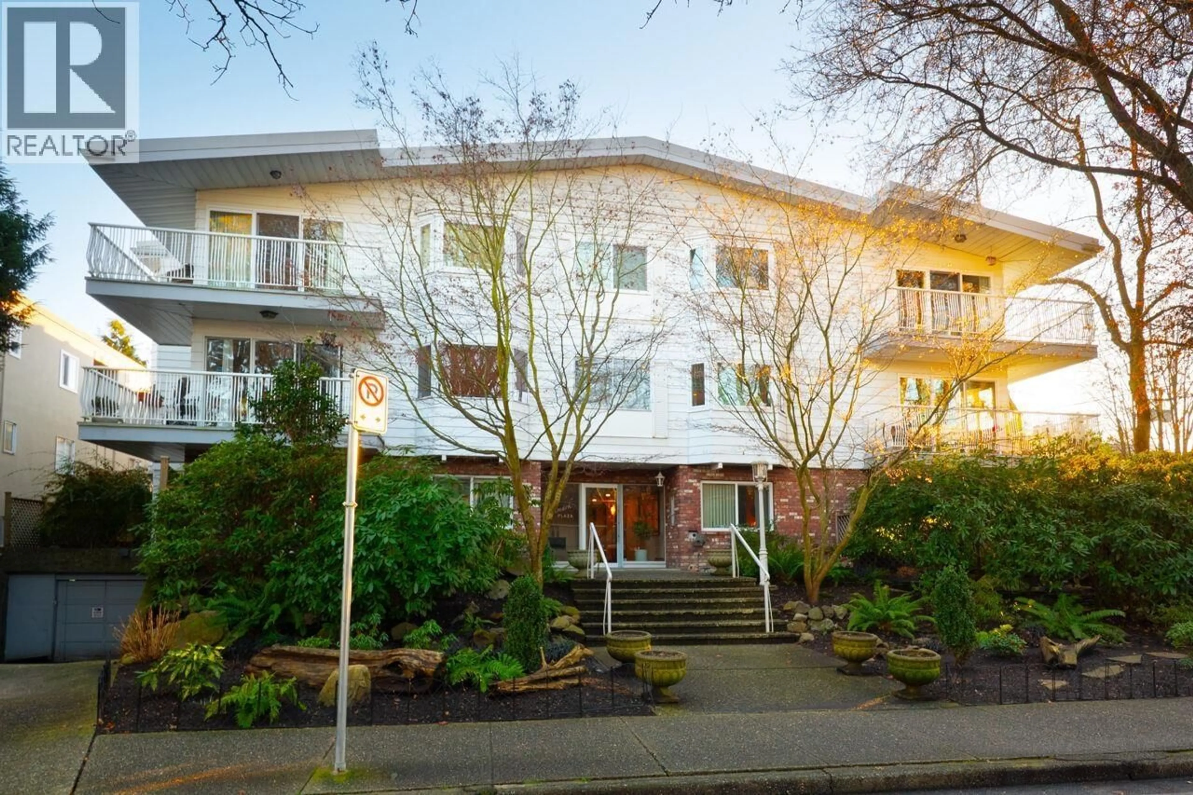 Unknown for 203 - 1696 10TH AVENUE, Vancouver British Columbia V6J2A1