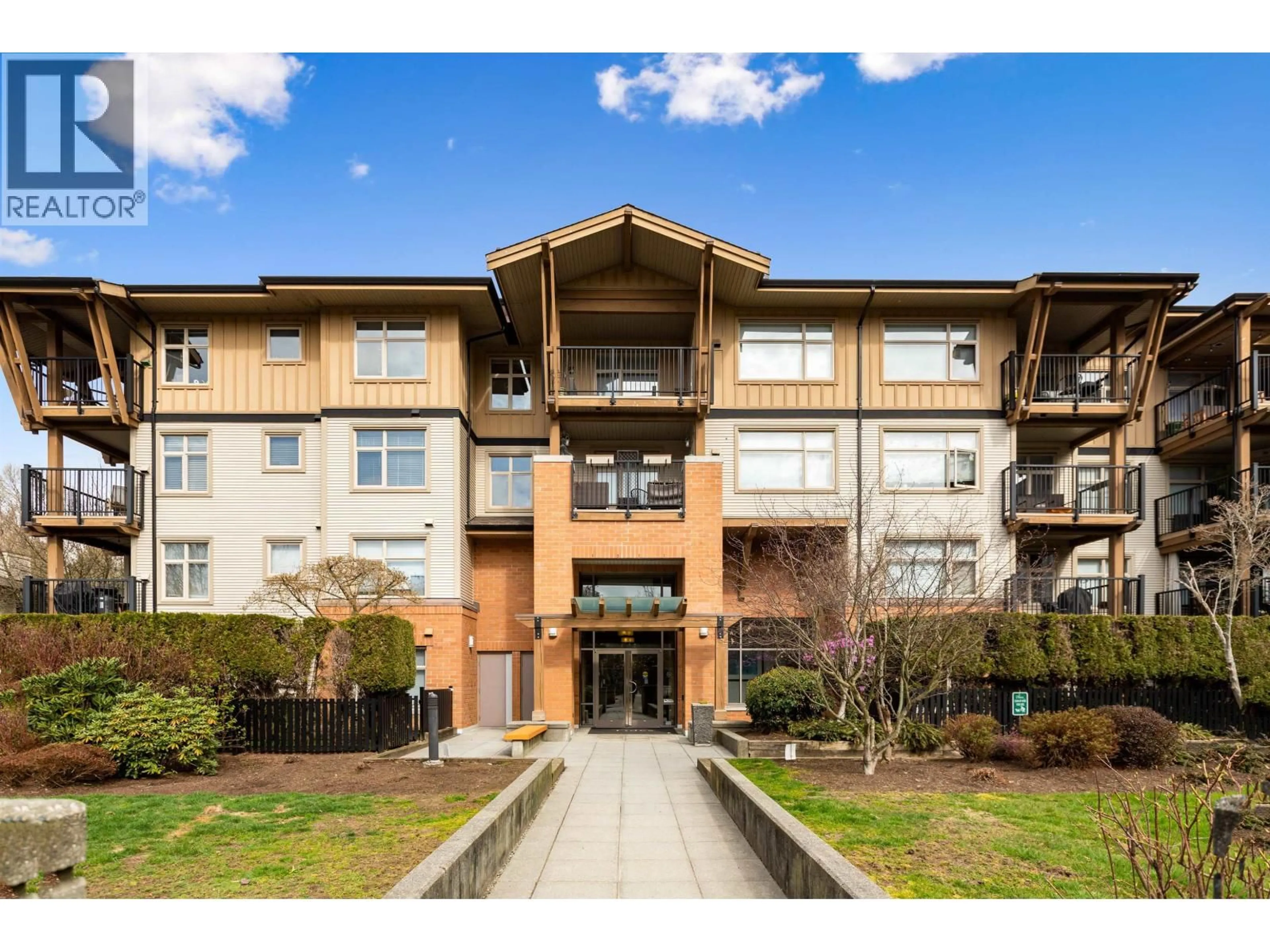 Indoor foyer for 408 - 300 KLAHANIE DRIVE, Port Moody British Columbia V3H5K8