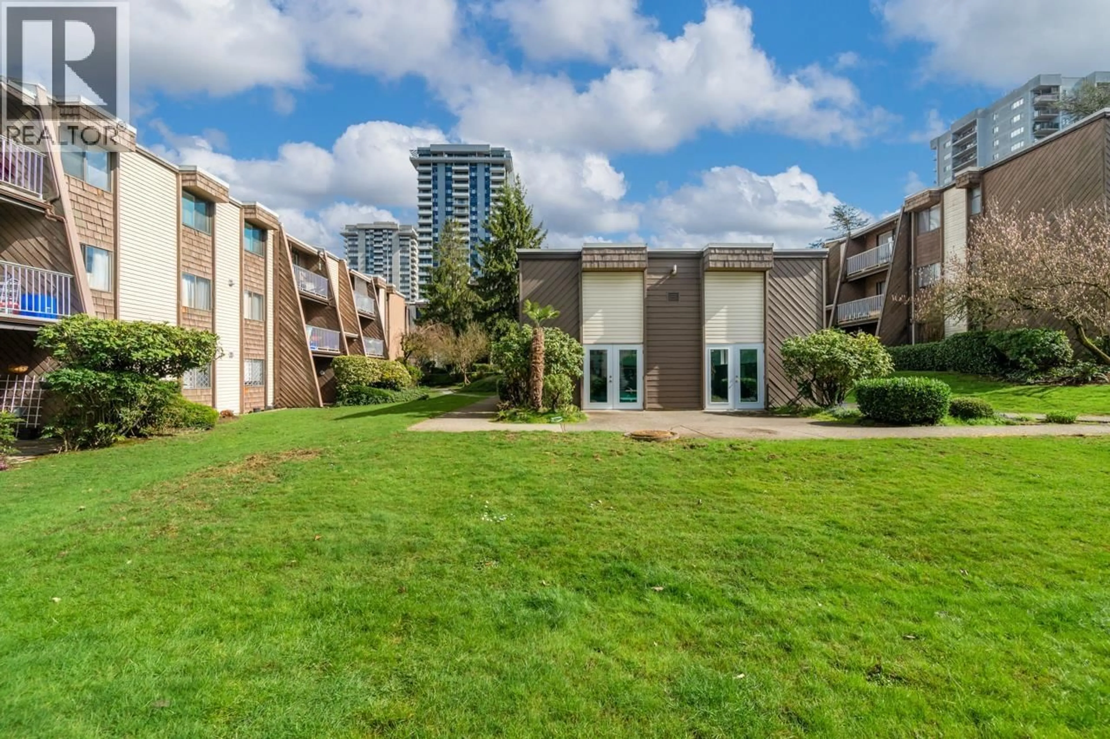 A pic from outside/outdoor area/front of a property/back of a property/a pic from drone, unknown for 119 - 3911 CARRIGAN COURT, Burnaby British Columbia V3N4J7