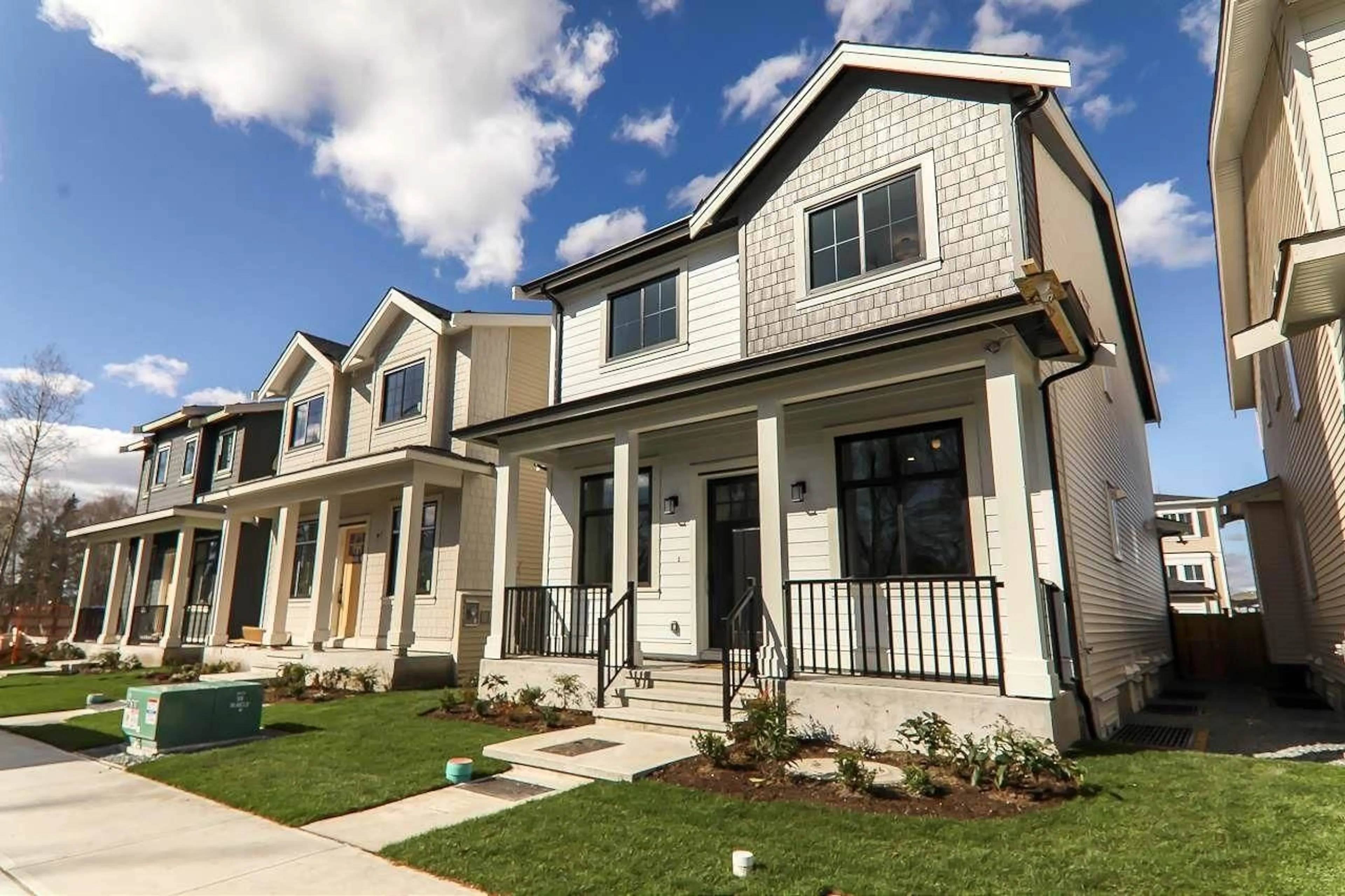 Home with vinyl exterior material, street for 20677 76 AVENUE, Langley British Columbia V2Y1V5