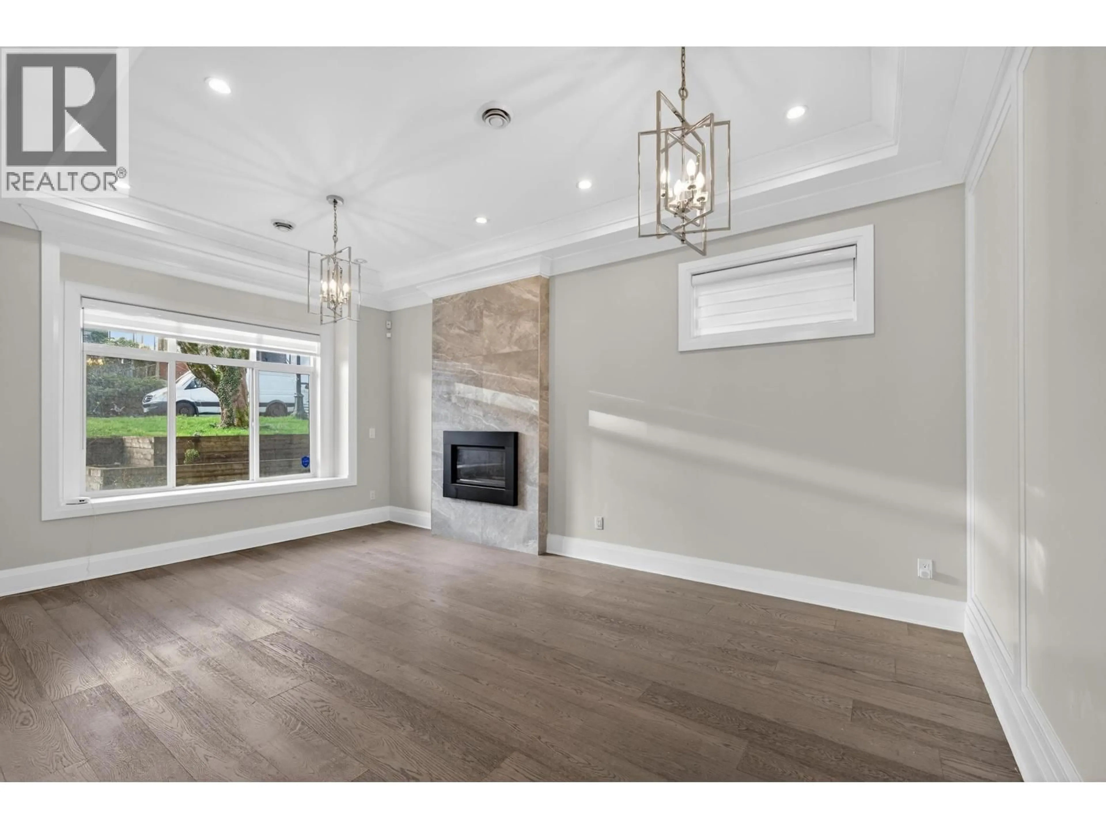 Unknown for 824 CHESTNUT STREET, New Westminster British Columbia V3L4N2