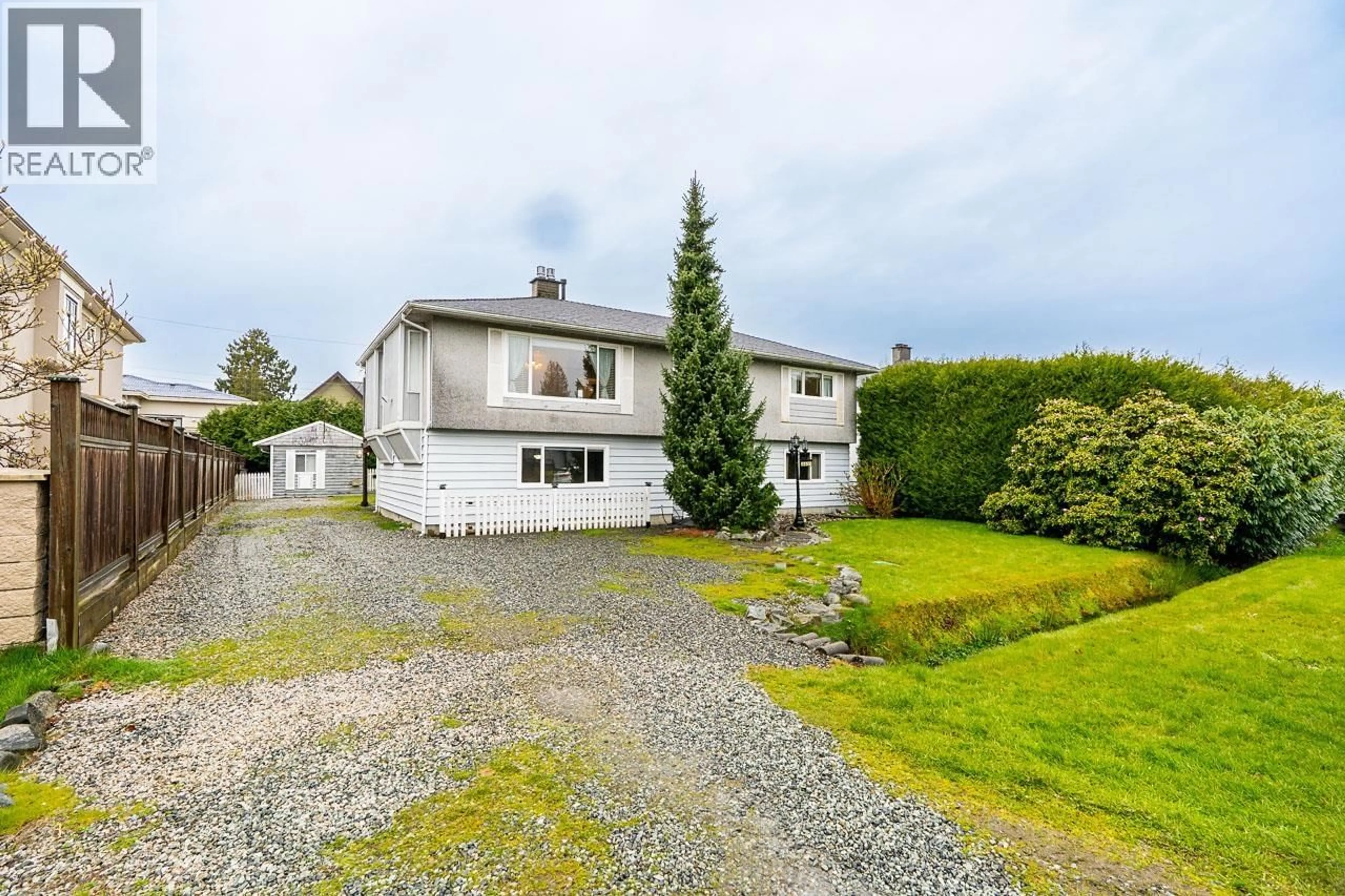 A pic from outside/outdoor area/front of a property/back of a property/a pic from drone, unknown for 8651 KILGOUR PLACE, Richmond British Columbia V7C3P9