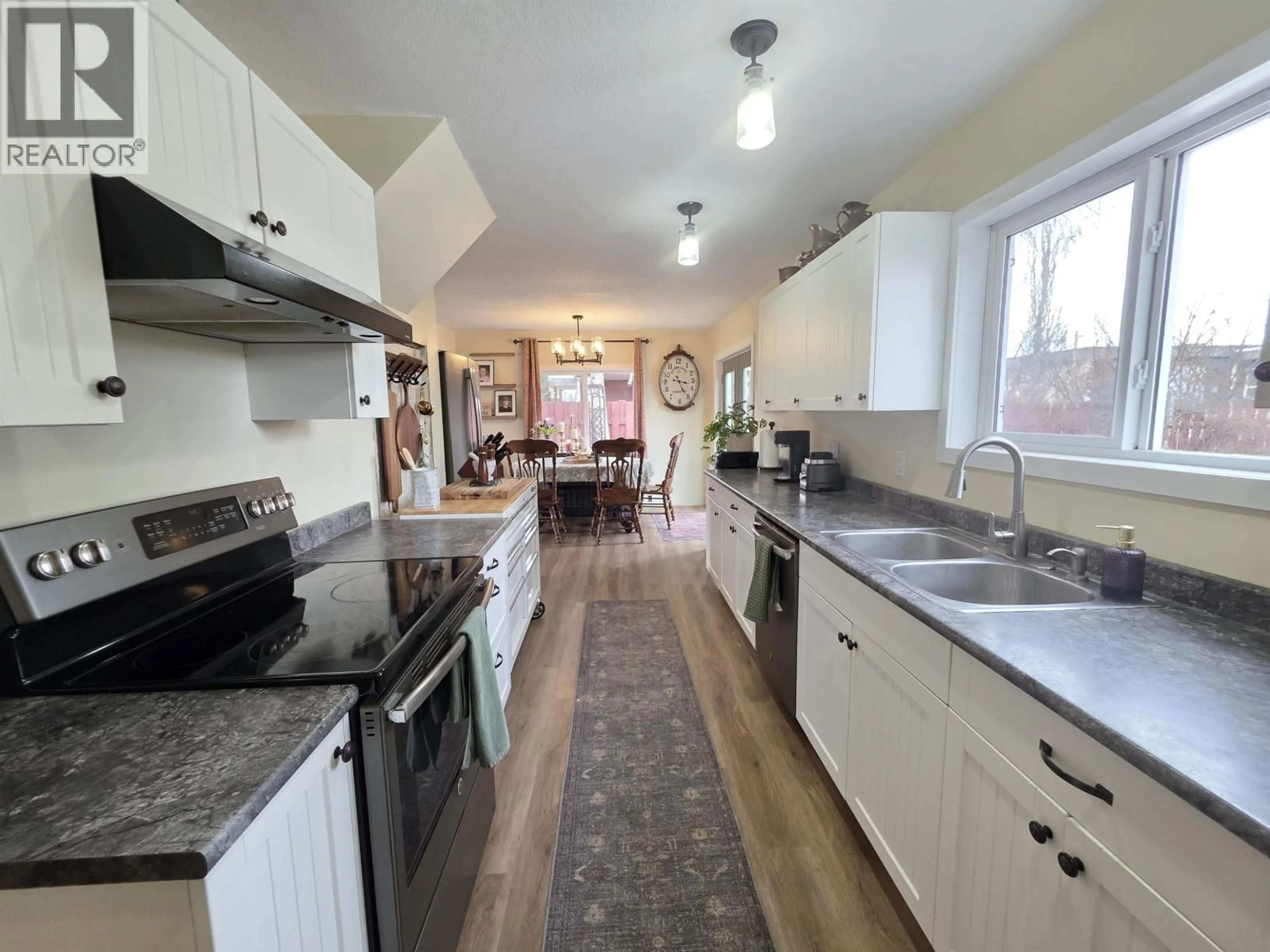 Open concept kitchen, unknown for 341 2ND STREET, Vanderhoof British Columbia V0J3A0