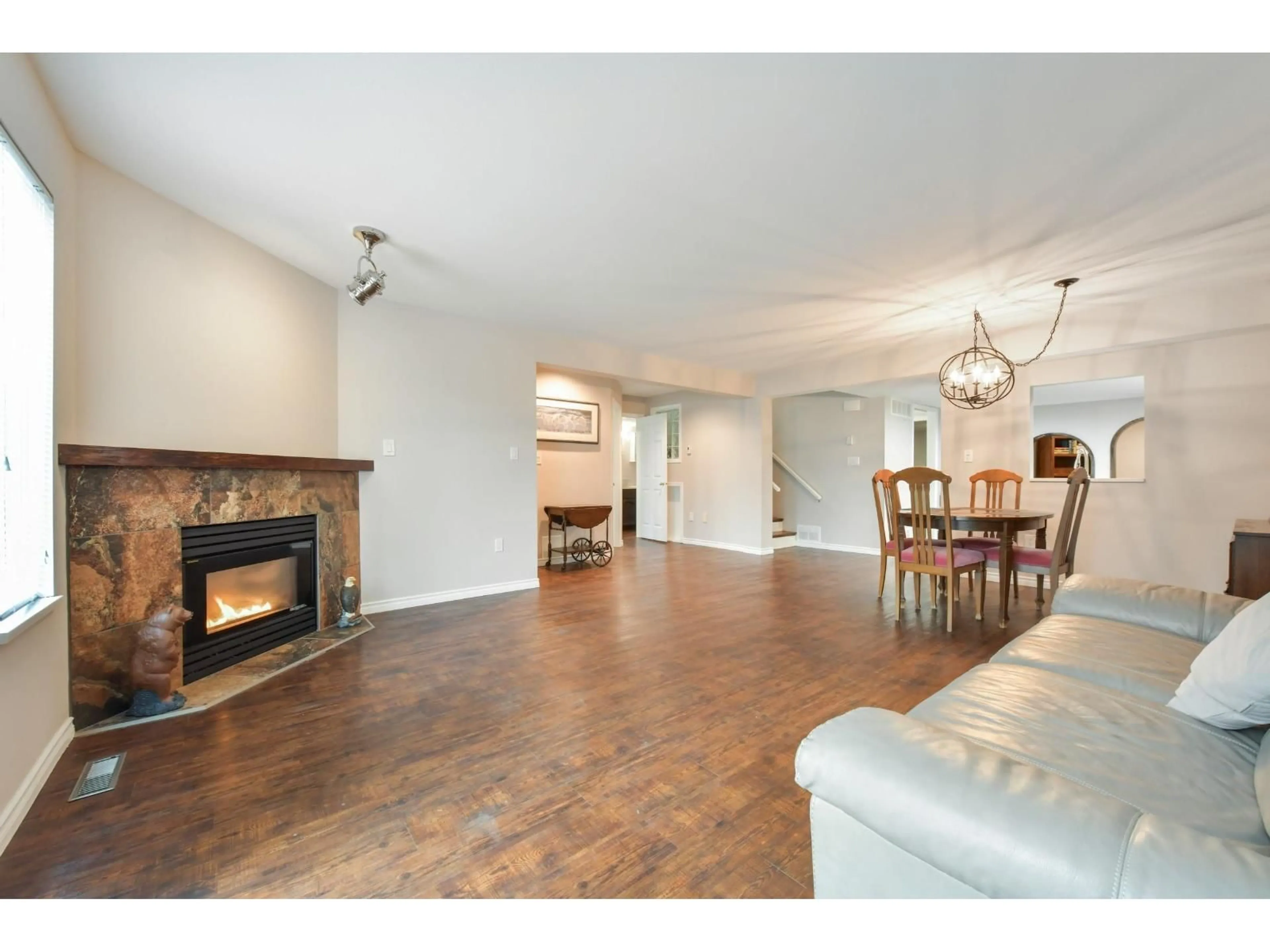 Unknown for 51 - 32361 MCRAE AVENUE, Mission British Columbia V2V4X7