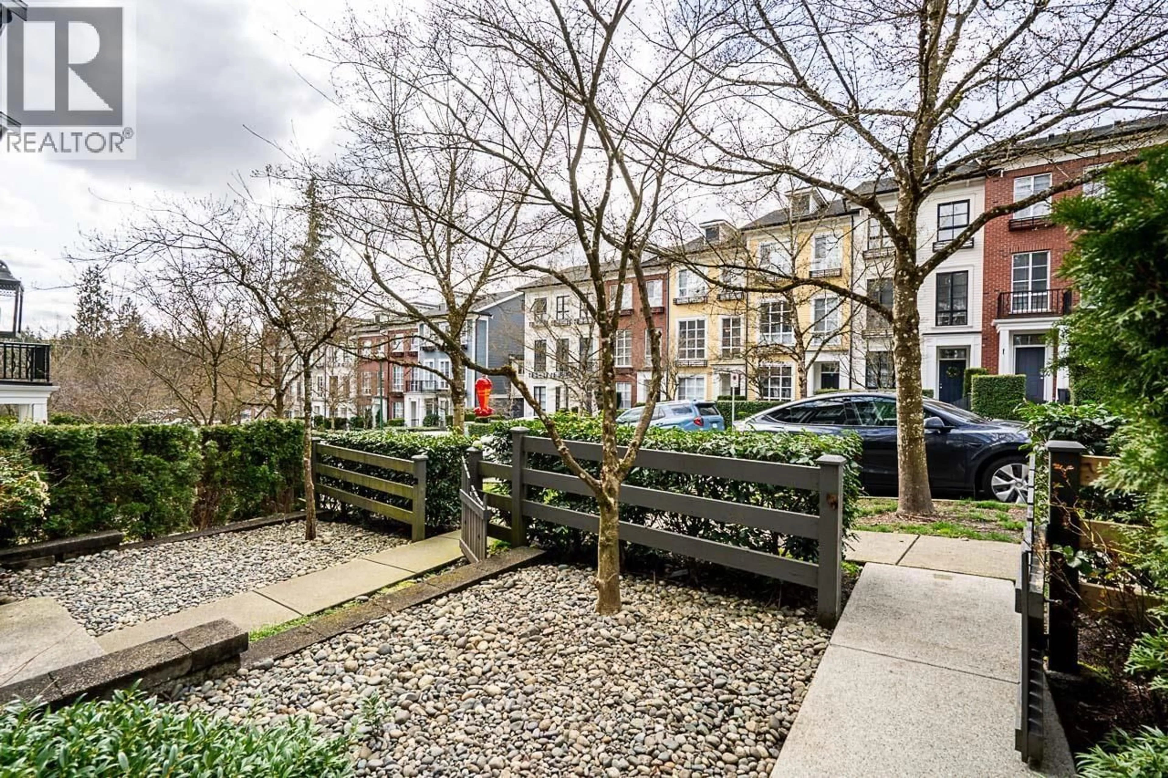 A pic from outside/outdoor area/front of a property/back of a property/a pic from drone, street for 15 - 1245 HOLTBY STREET, Coquitlam British Columbia V3B0E6