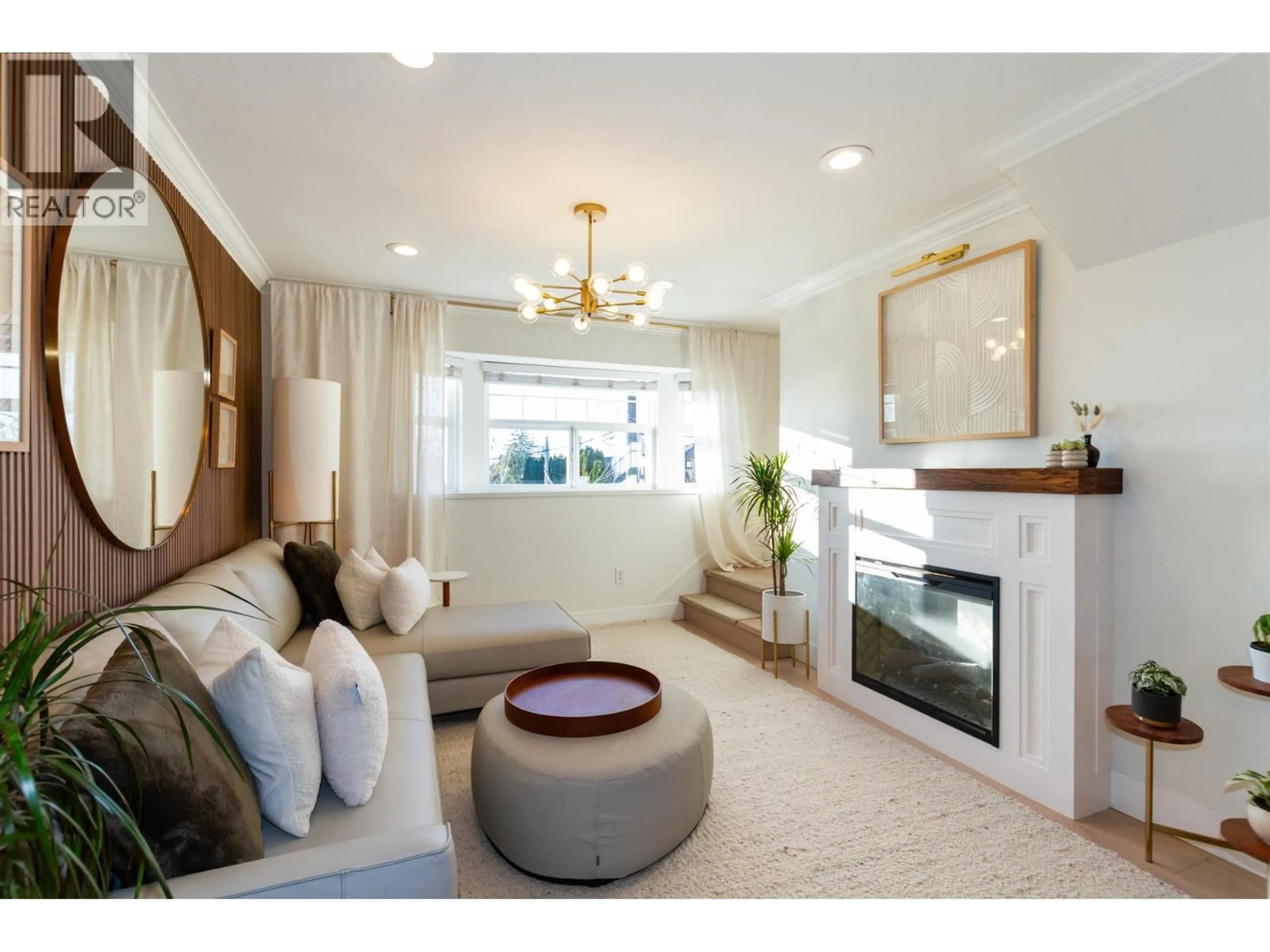 Living room with furniture, wood/laminate floor for 6450 ST. GEORGE STREET, Vancouver British Columbia V5W2Y6