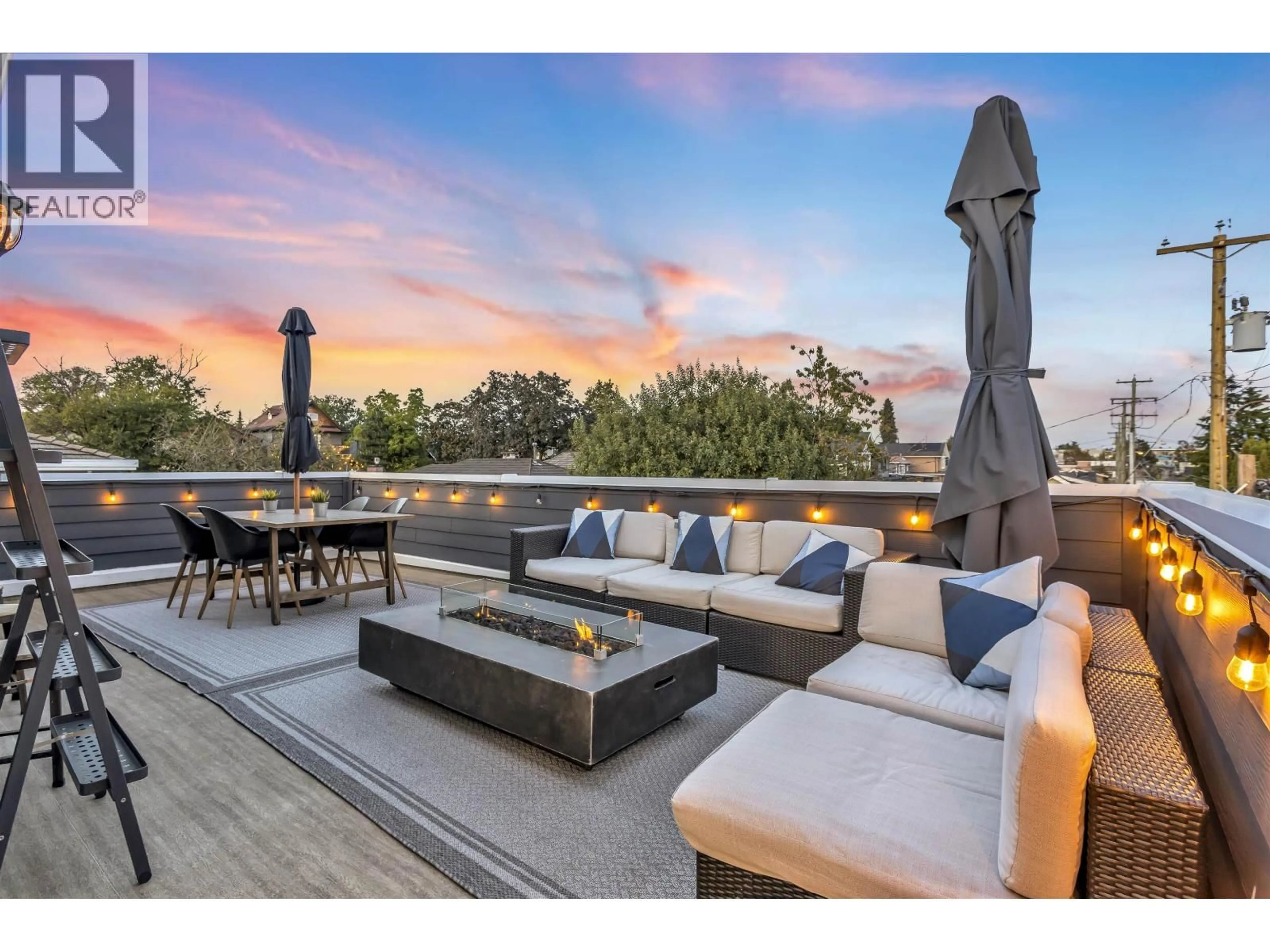 Patio, water/lake/river/ocean view for 6450 ST. GEORGE STREET, Vancouver British Columbia V5W2Y6