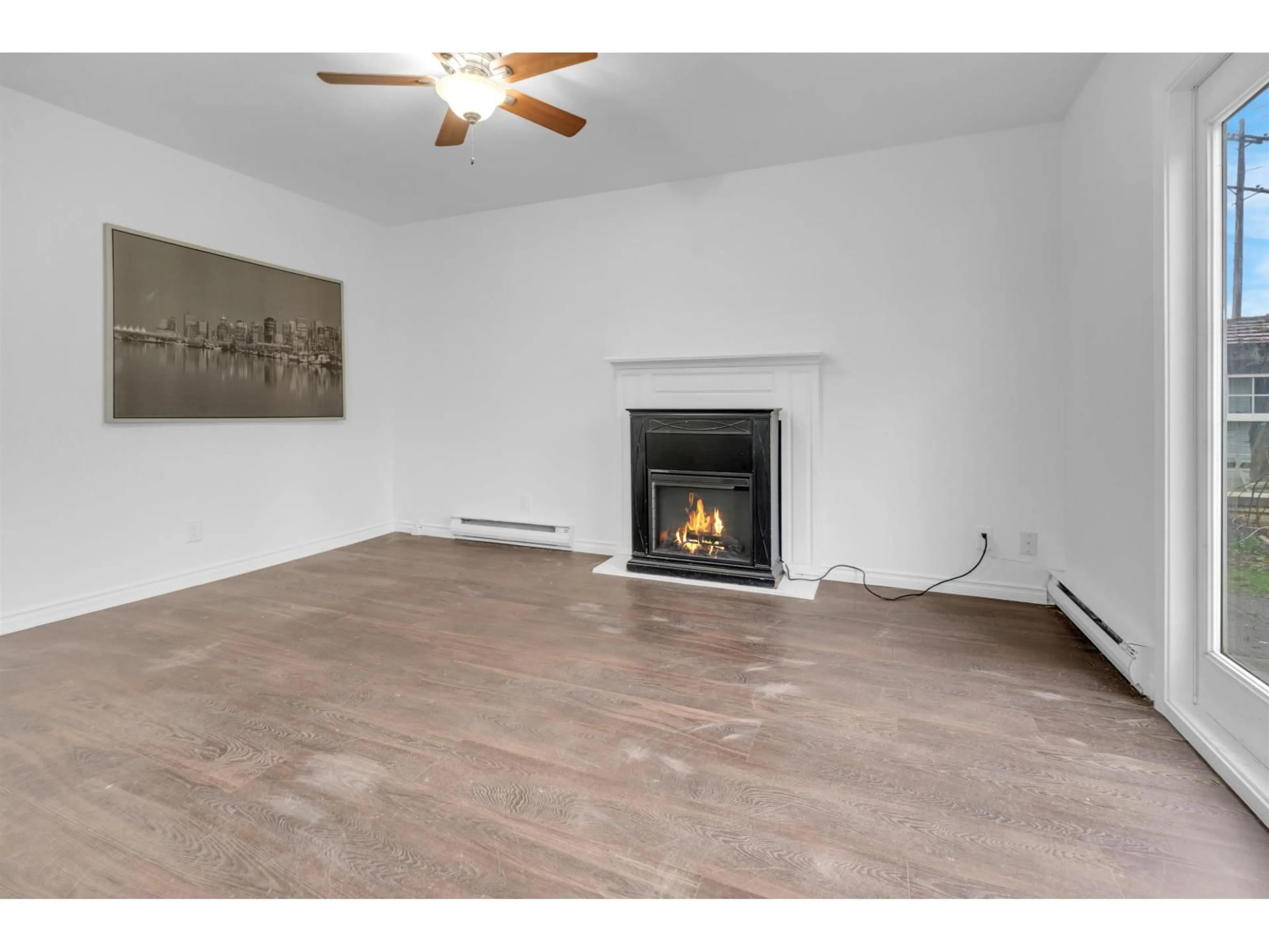 A pic of a room for 19877 53 AVENUE, Langley British Columbia V3A6W2