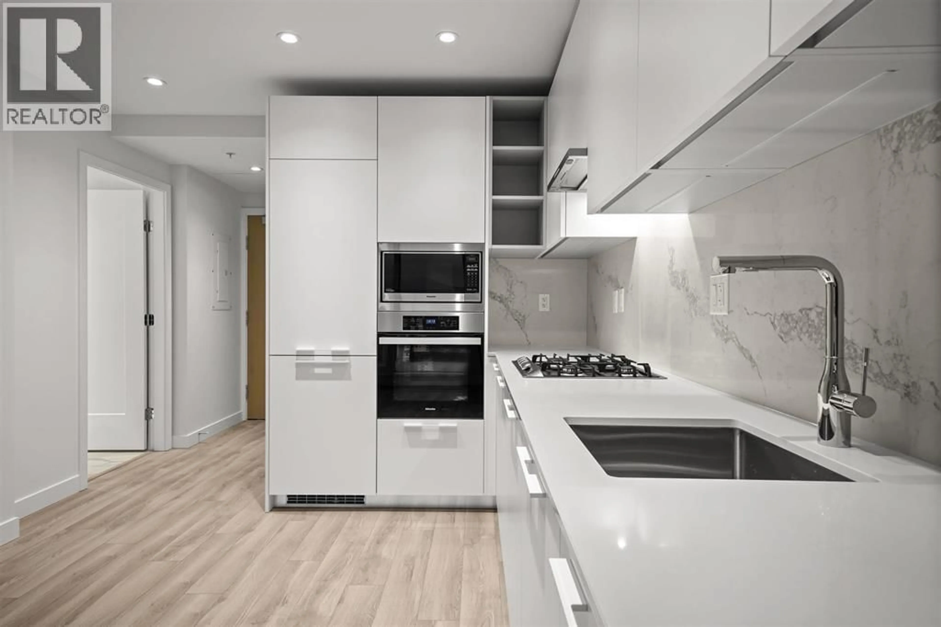 Contemporary kitchen, unknown for 2503 - 6699 DUNBLANE AVENUE, Burnaby British Columbia V5H0J8