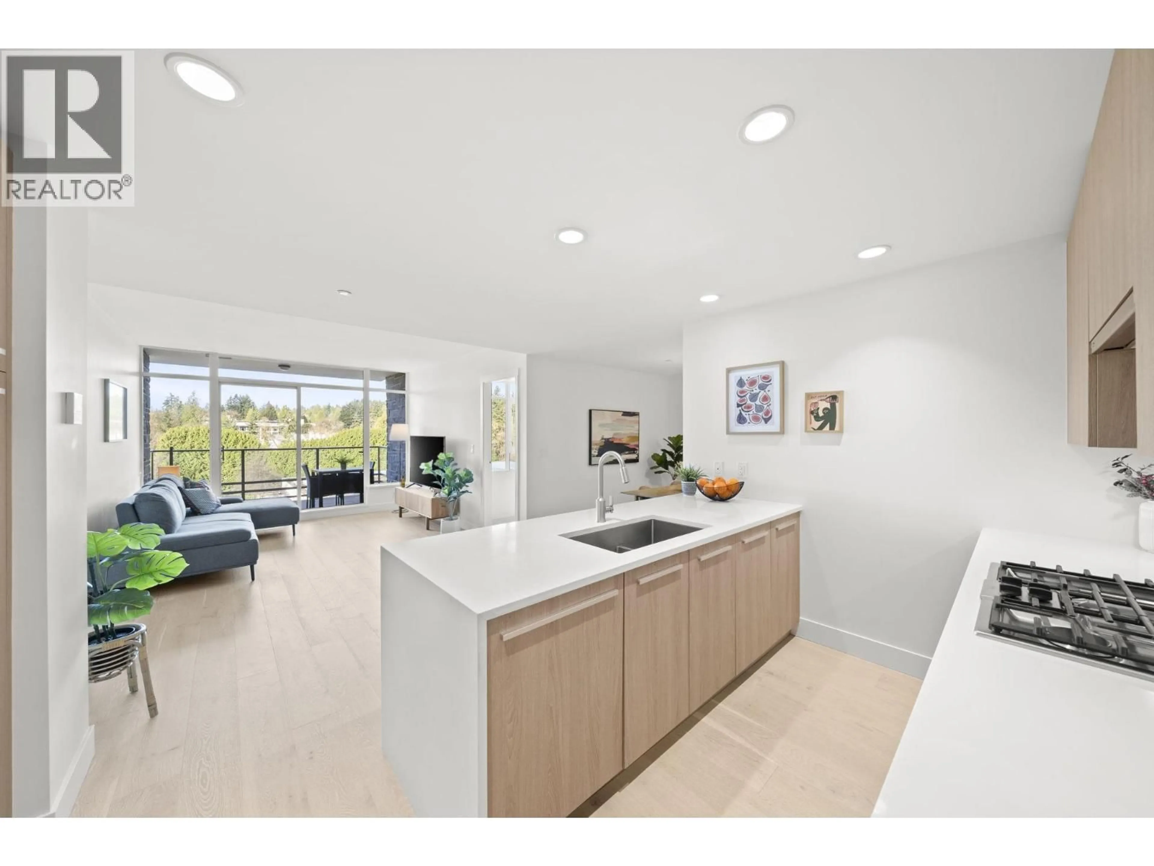 Open concept kitchen, unknown for 404 - 1210 27TH STREET, North Vancouver British Columbia V7J0C5