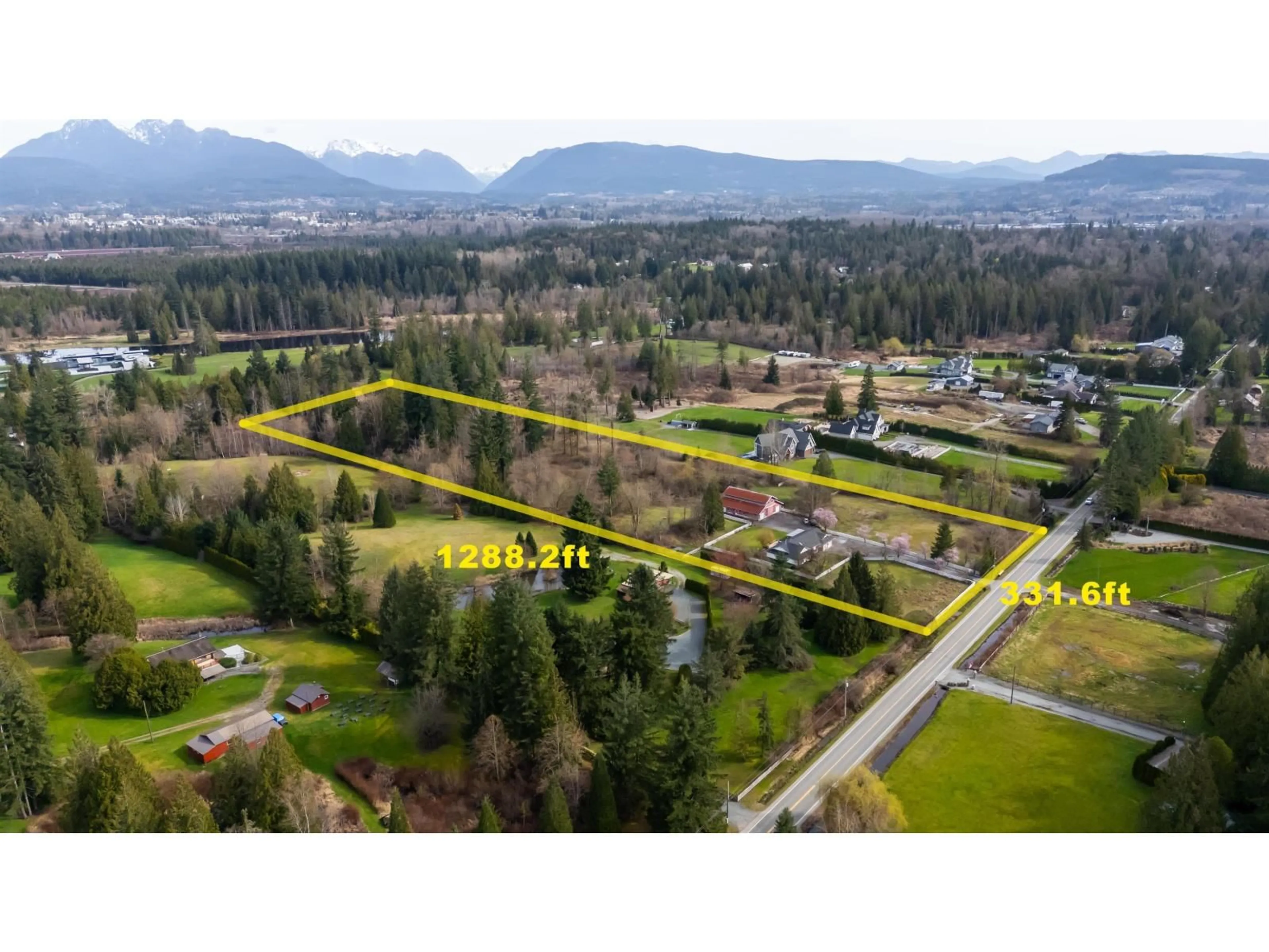 A pic from outside/outdoor area/front of a property/back of a property/a pic from drone, mountain view for 21747 100 AVENUE, Langley British Columbia V1M3V1