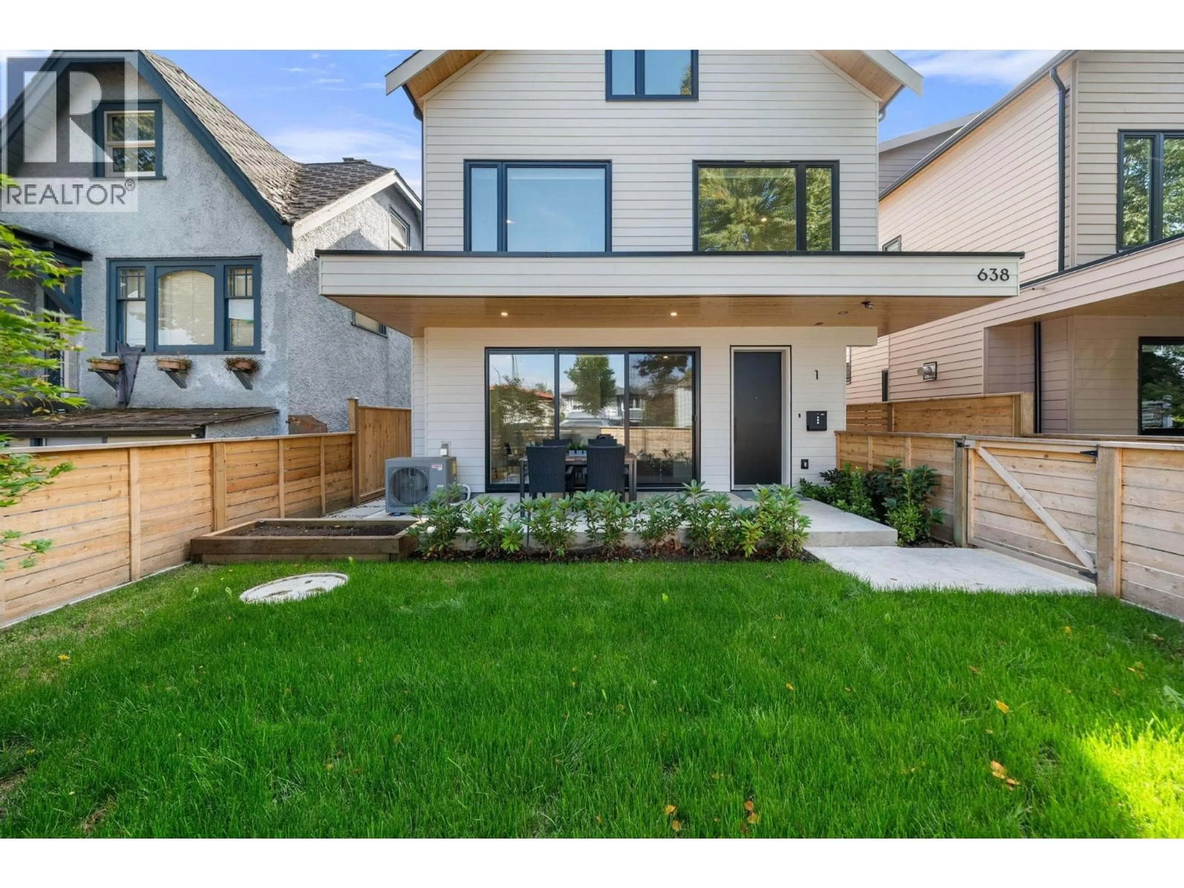Home with brick exterior material, street for 1 - 638 46TH AVENUE, Vancouver British Columbia V5W2A3