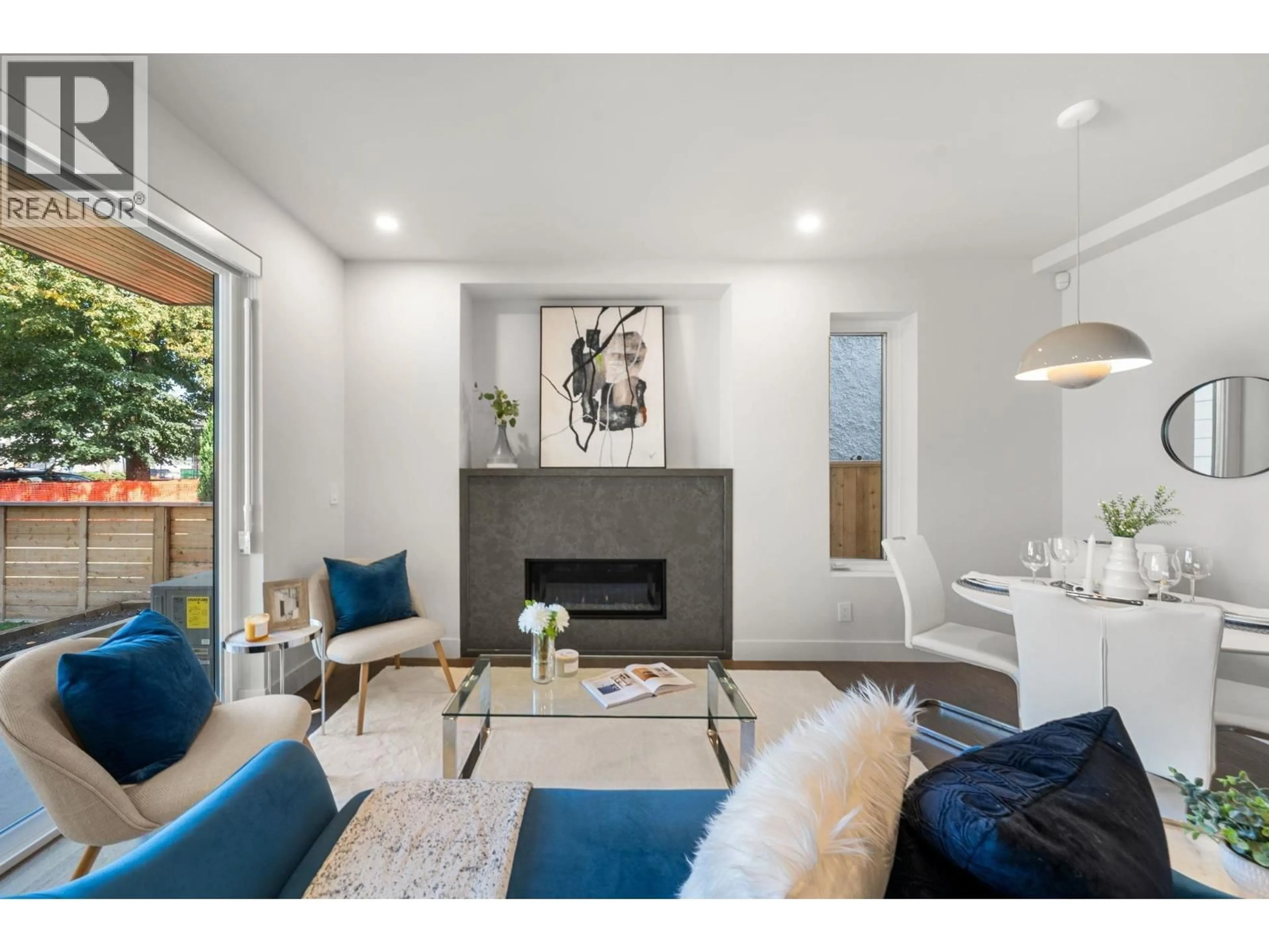 Living room with furniture, unknown for 1 - 638 46TH AVENUE, Vancouver British Columbia V5W2A3