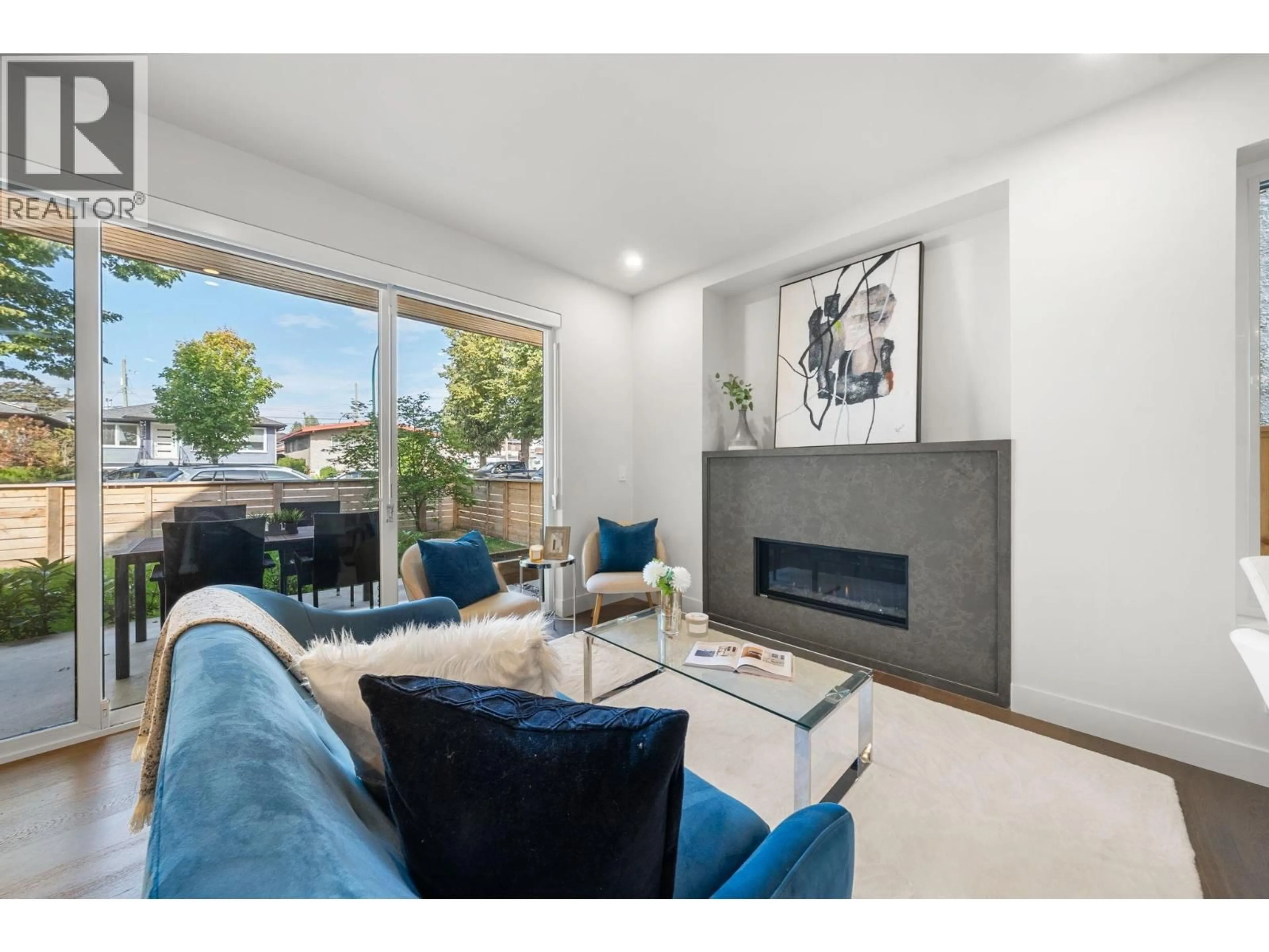 Living room with furniture, unknown for 1 - 638 46TH AVENUE, Vancouver British Columbia V5W2A3