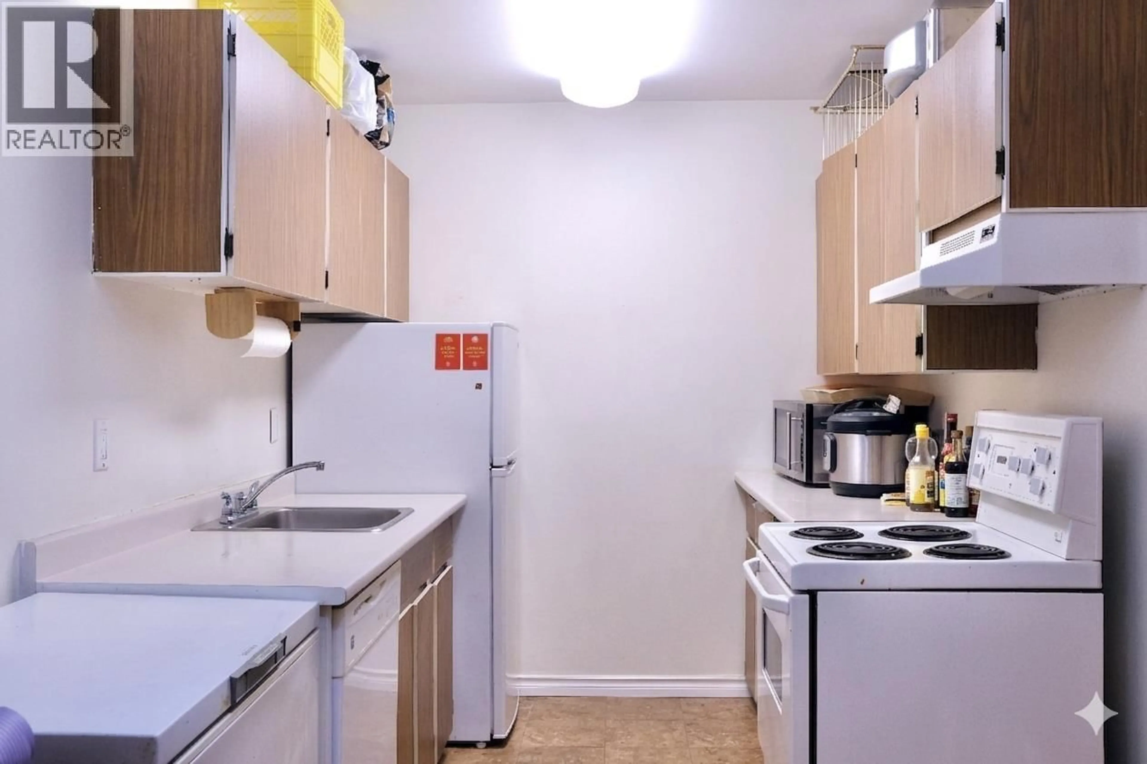 Standard kitchen, unknown for 303 - 7260 LINDSAY ROAD, Richmond British Columbia V7C3M6