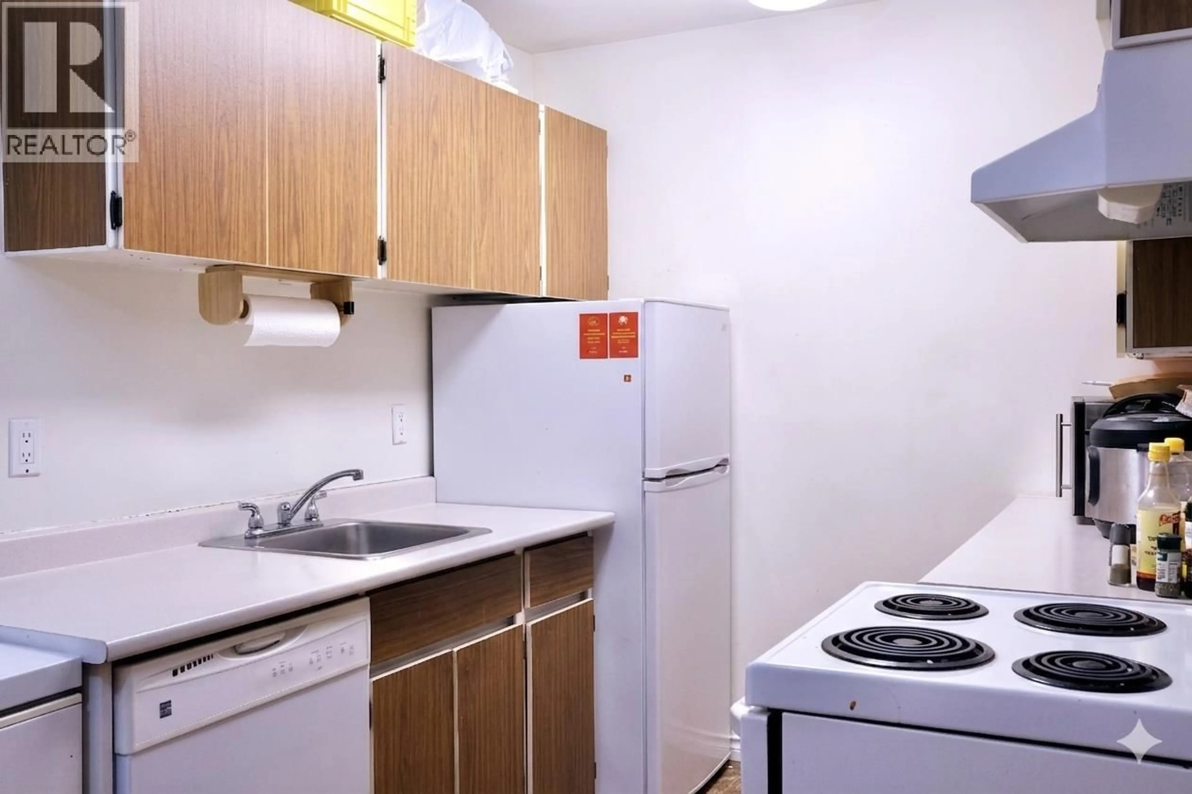 Standard kitchen, unknown for 303 - 7260 LINDSAY ROAD, Richmond British Columbia V7C3M6