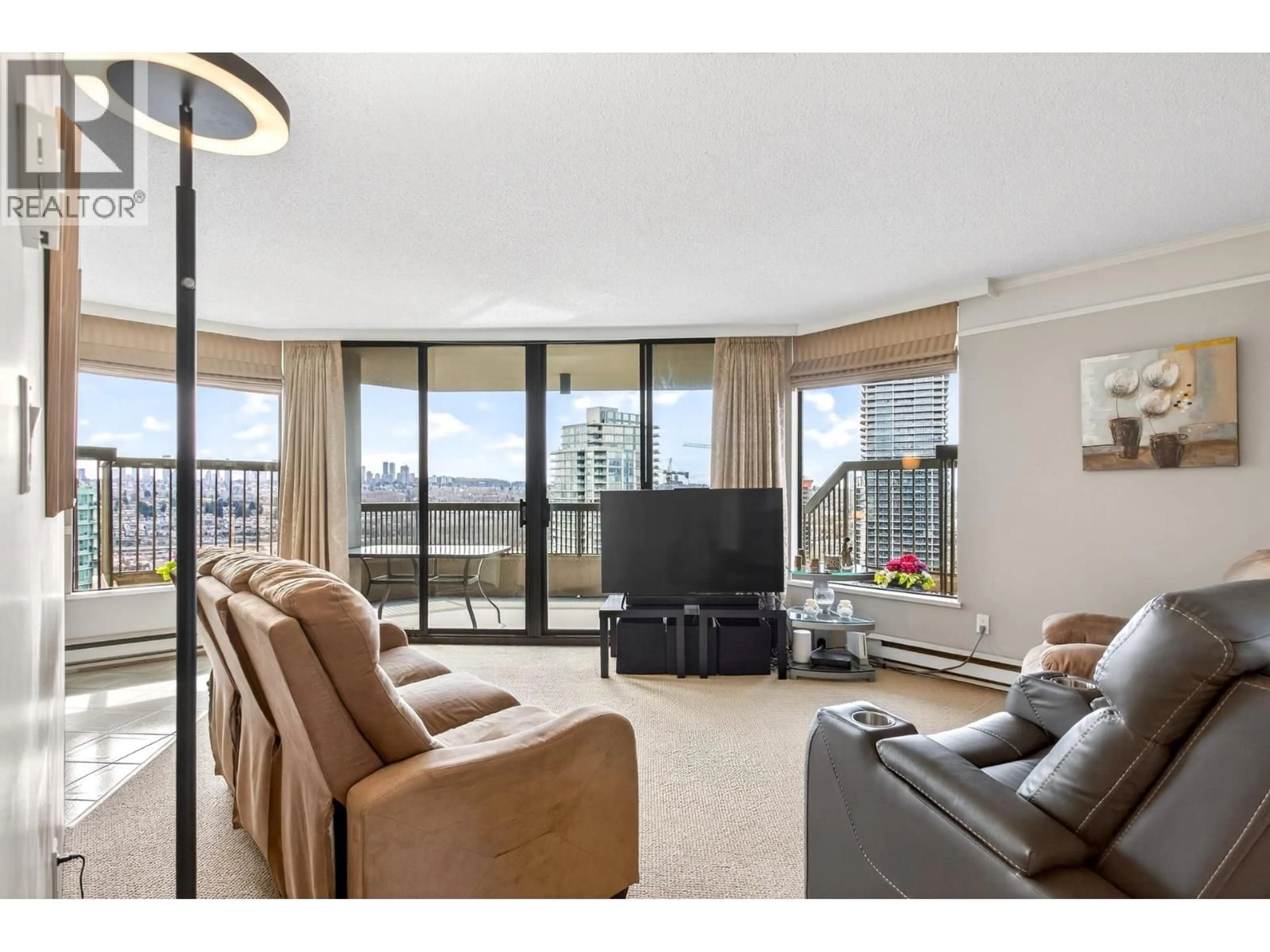 Living room with furniture, unknown for 1608 - 2041 BELLWOOD AVENUE, Burnaby British Columbia V5B4V5