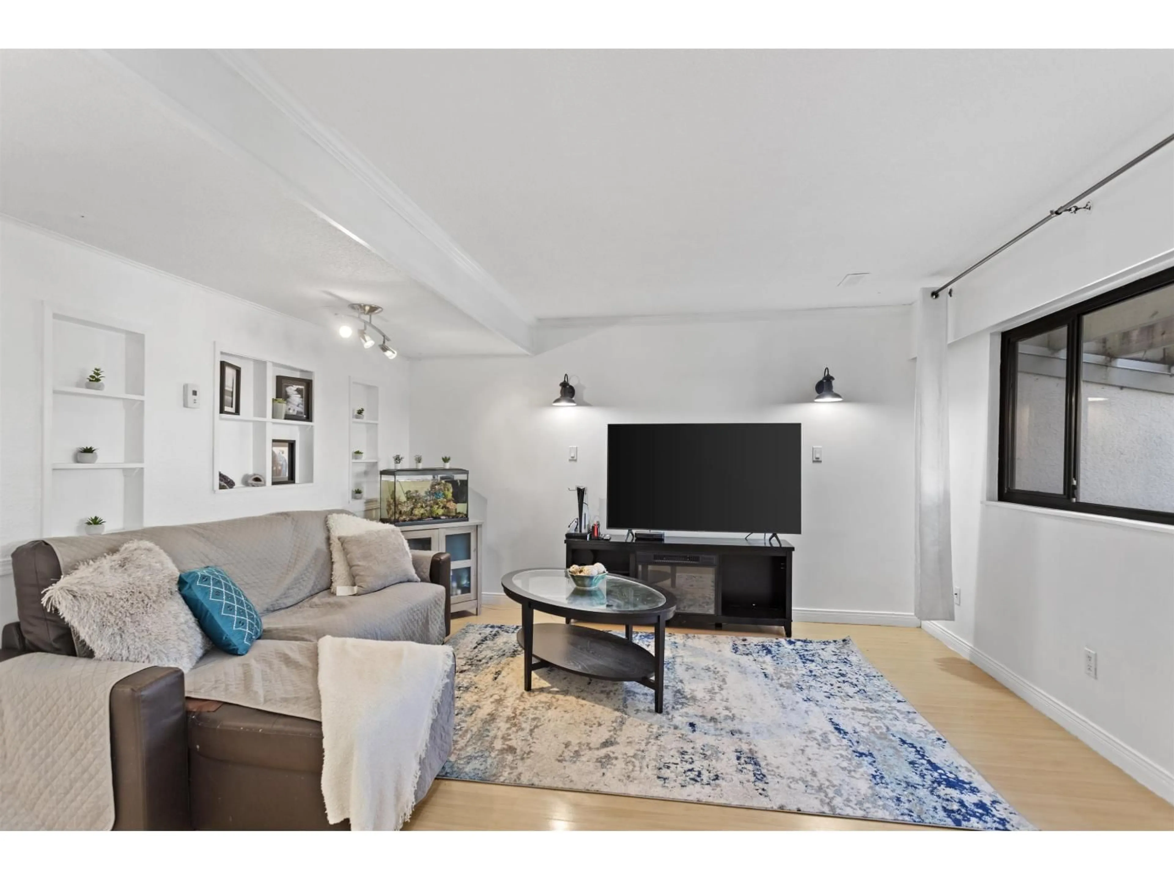 Living room with furniture, unknown for 34 - 5231 204 STREET, Langley British Columbia V3A5X1