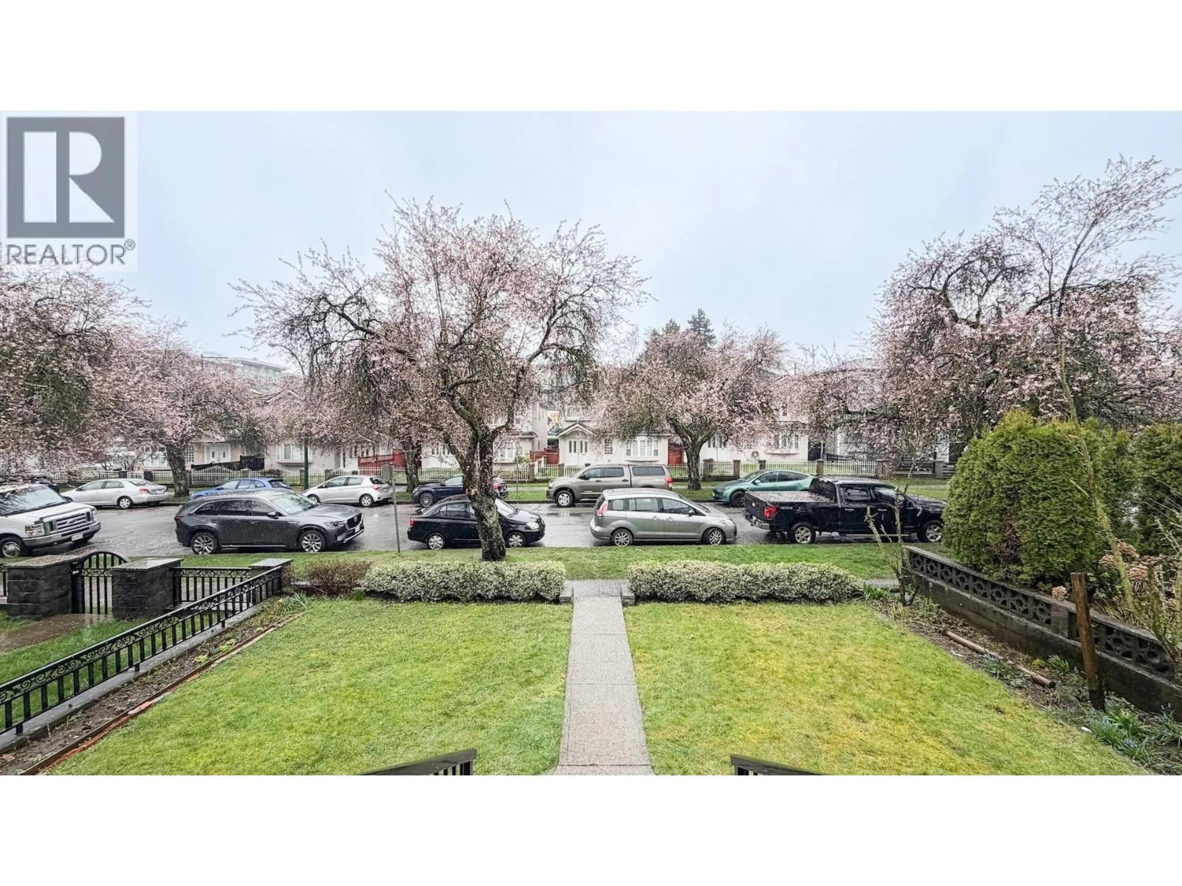A pic from outside/outdoor area/front of a property/back of a property/a pic from drone, street for 1939 39TH AVENUE, Vancouver British Columbia V5P1H5