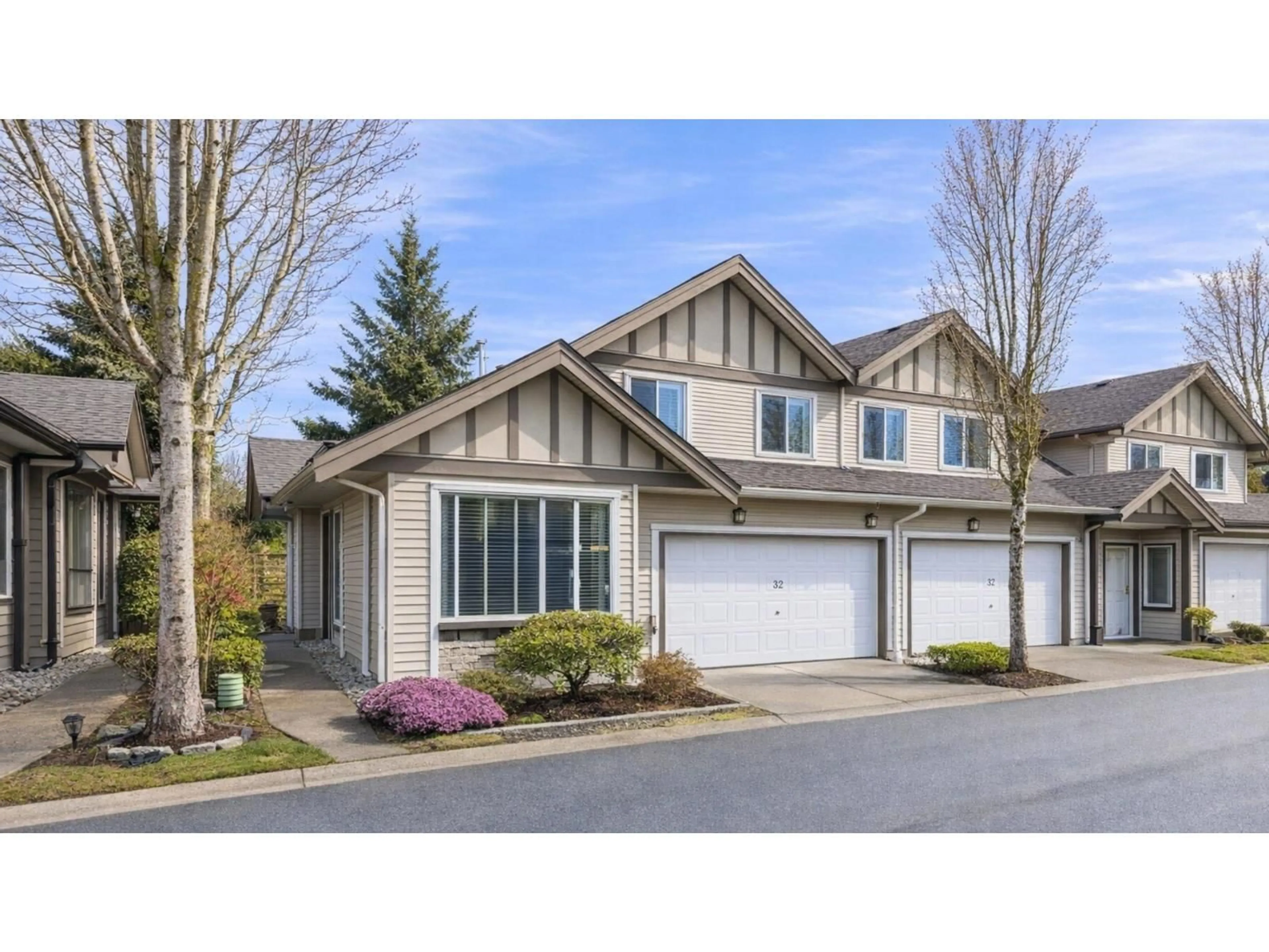 Home with vinyl exterior material, street for 32 - 15868 85 AVENUE, Surrey British Columbia V4N0Y9