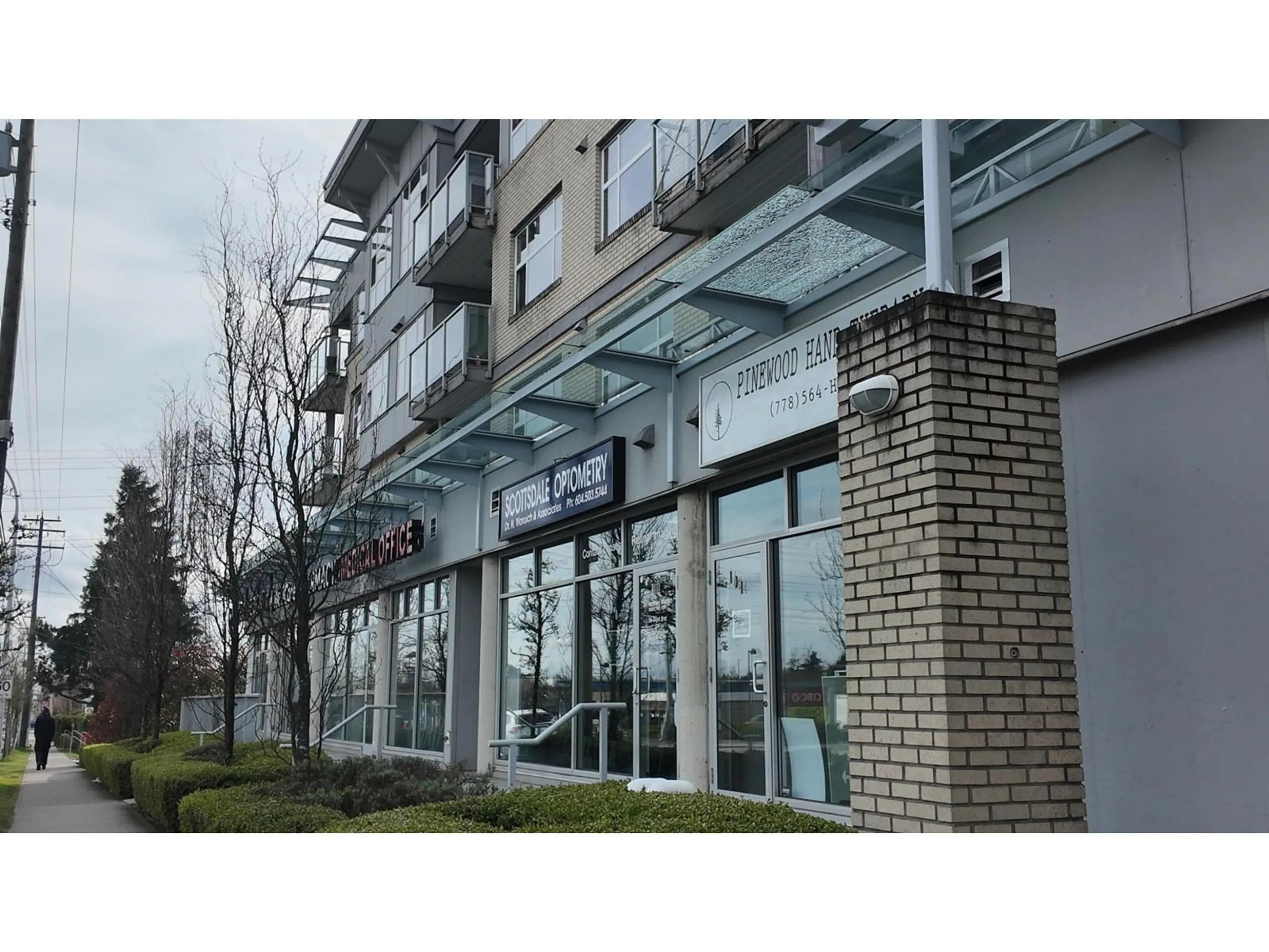 Indoor foyer for 414 - 7445 120 STREET, Delta British Columbia V4C0B3