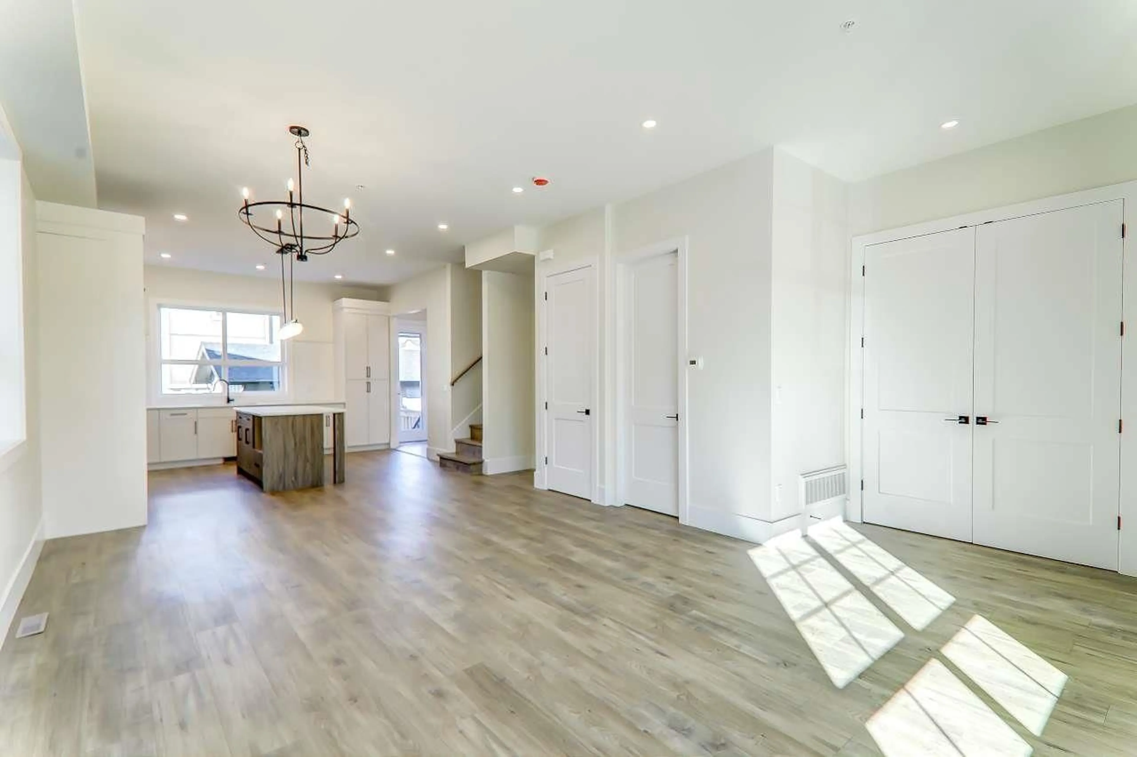 Unknown for 20687 76 AVENUE, Langley British Columbia V3V1V5