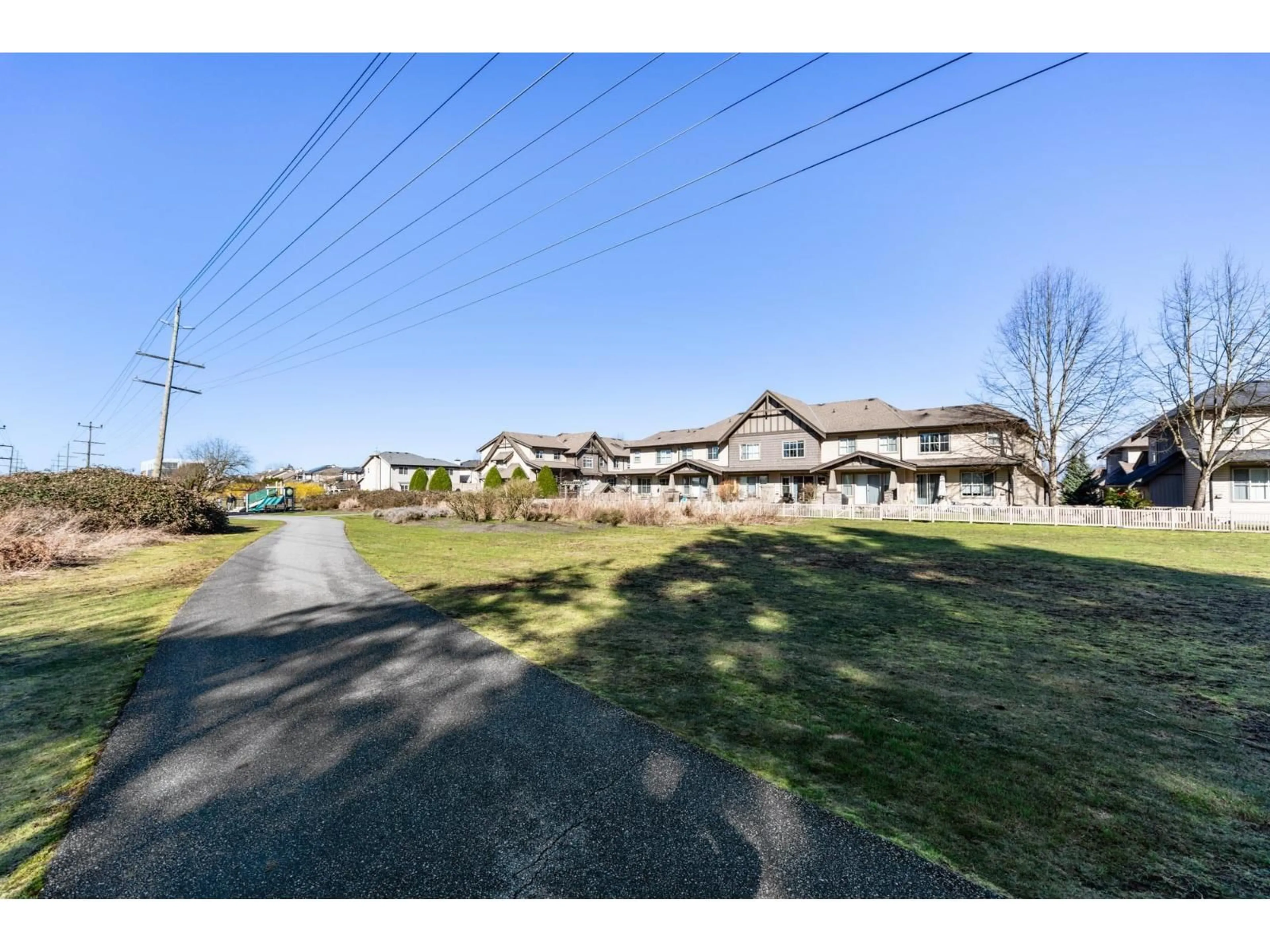 A pic from outside/outdoor area/front of a property/back of a property/a pic from drone, unknown for 80 - 9525 204 STREET, Langley British Columbia V1M0B9