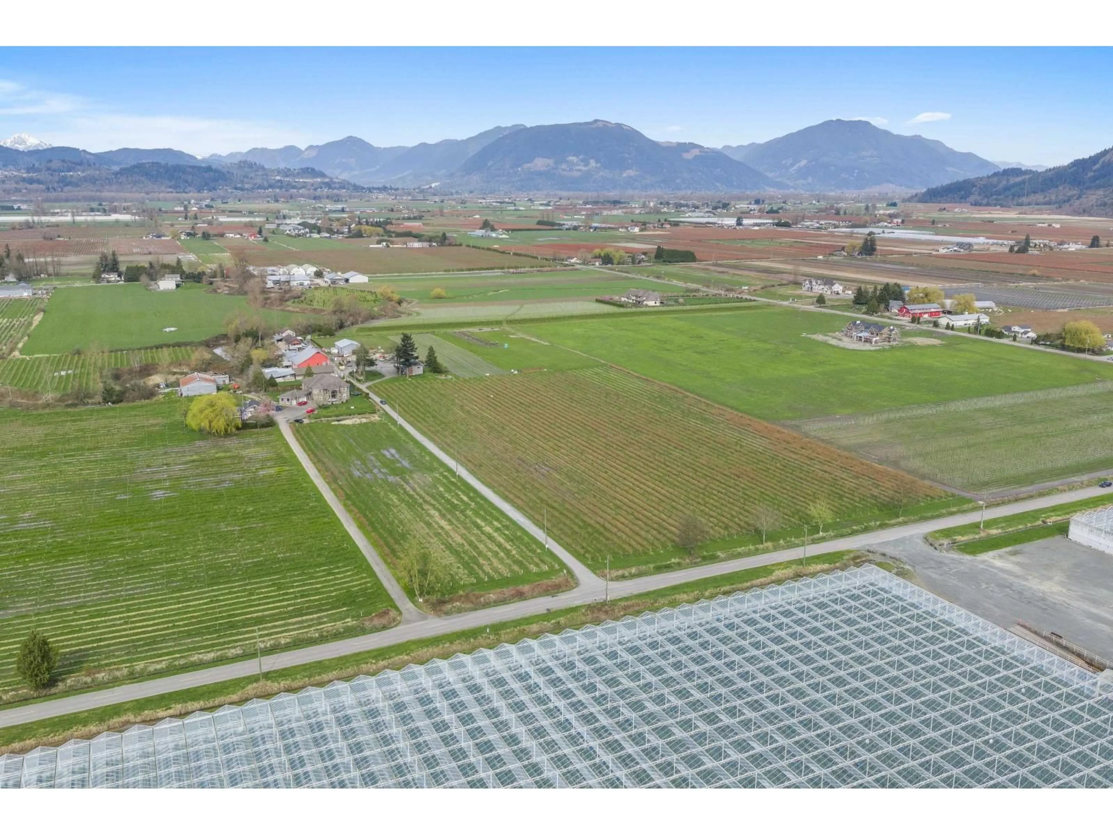 A pic from outside/outdoor area/front of a property/back of a property/a pic from drone, mountain view for 34221 TOWNSHIPLINE ROAD, Abbotsford British Columbia V3G1R1