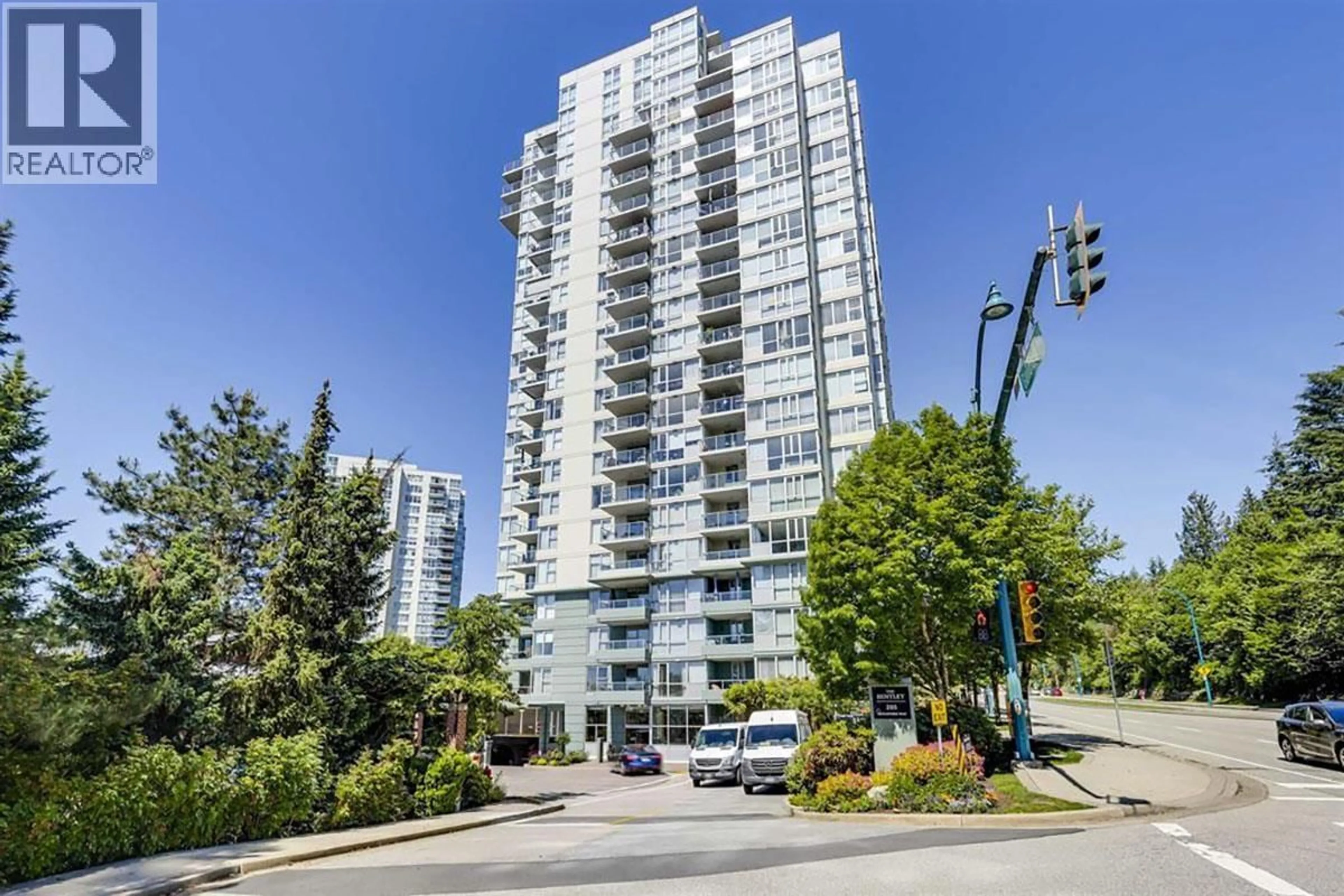 Unknown for 201 - 295 GUILDFORD WAY, Port Moody British Columbia V3H5N3