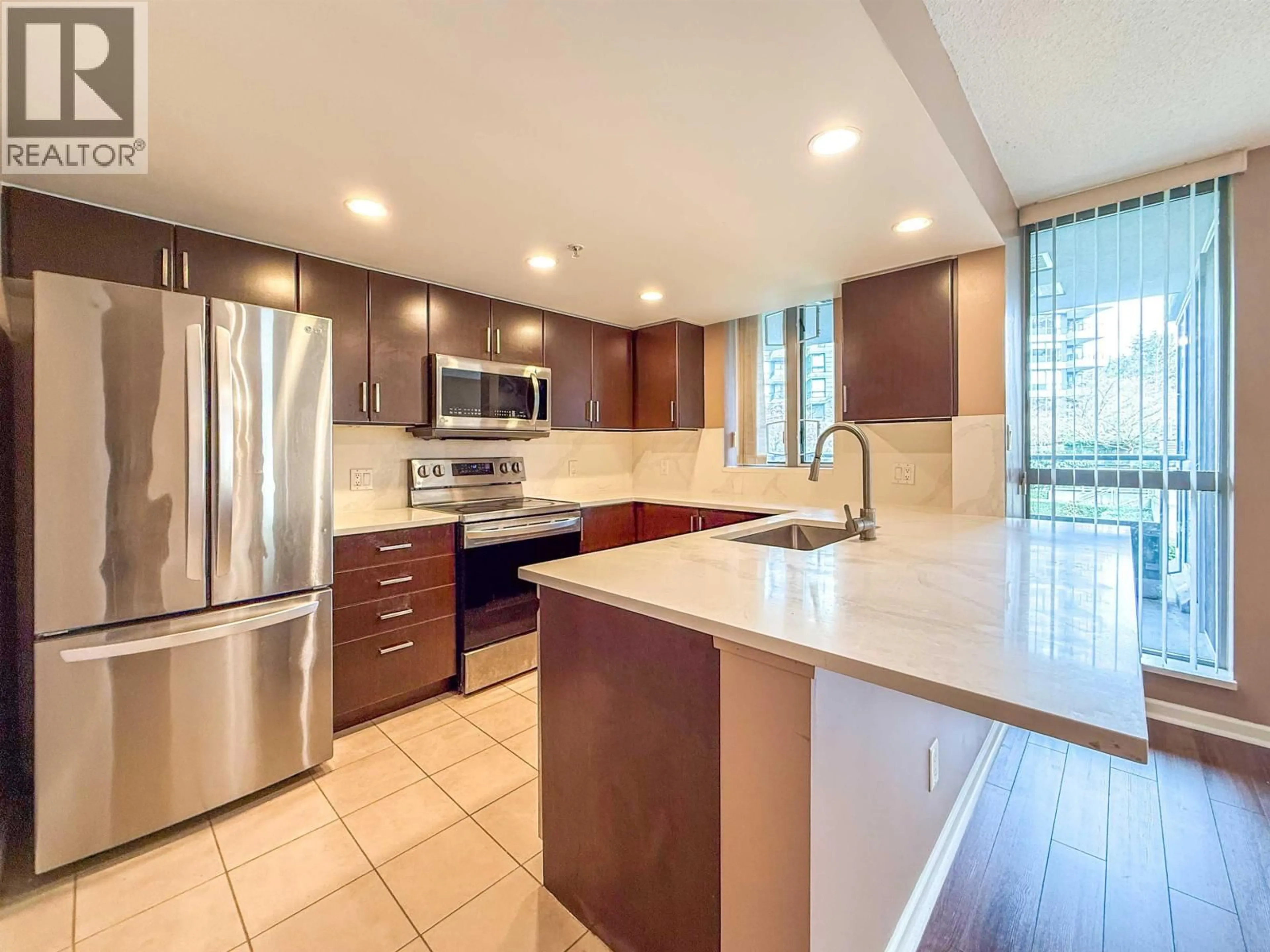 Open concept kitchen, ceramic/tile floor for 201 - 295 GUILDFORD WAY, Port Moody British Columbia V3H5N3