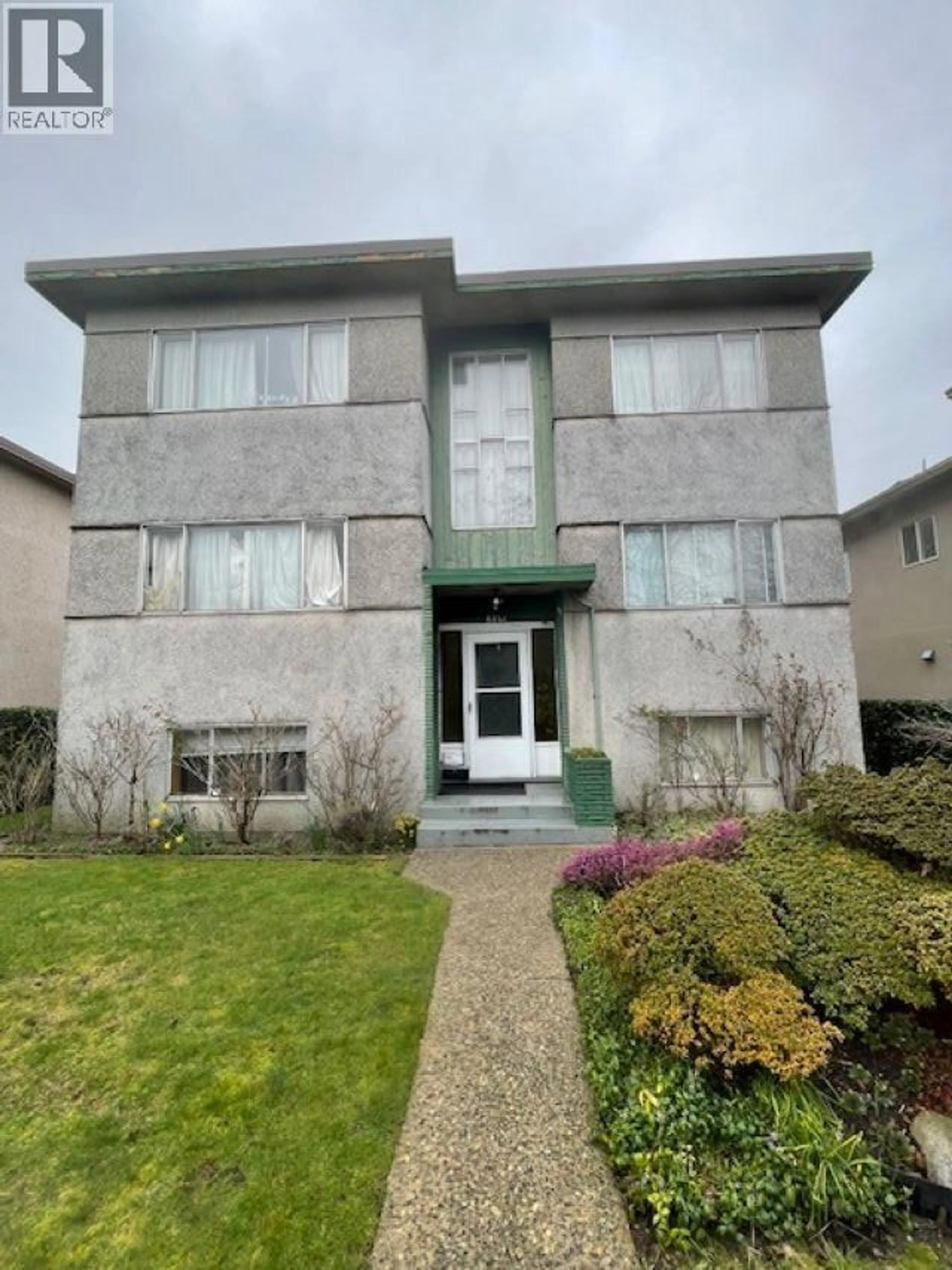 Home with vinyl exterior material, building for 6341 BEATRICE STREET, Vancouver British Columbia V5P3R5