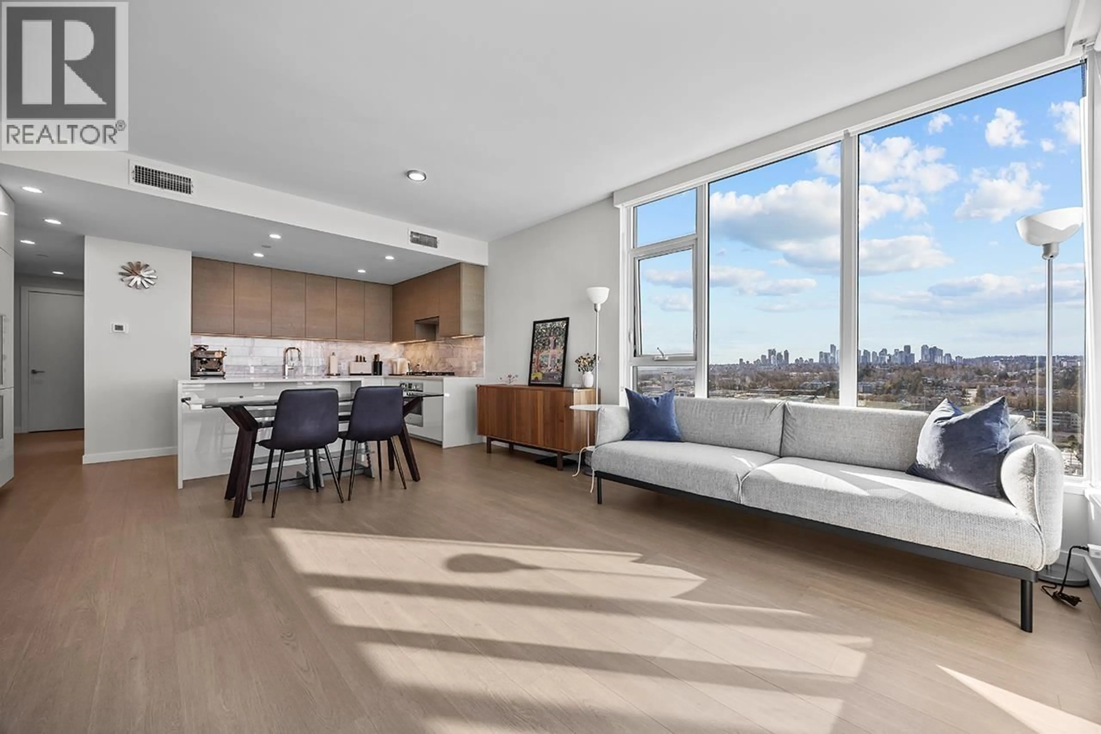 Unknown for 2202 - 2186 GILMORE AVENUE, Burnaby British Columbia V5C0N7