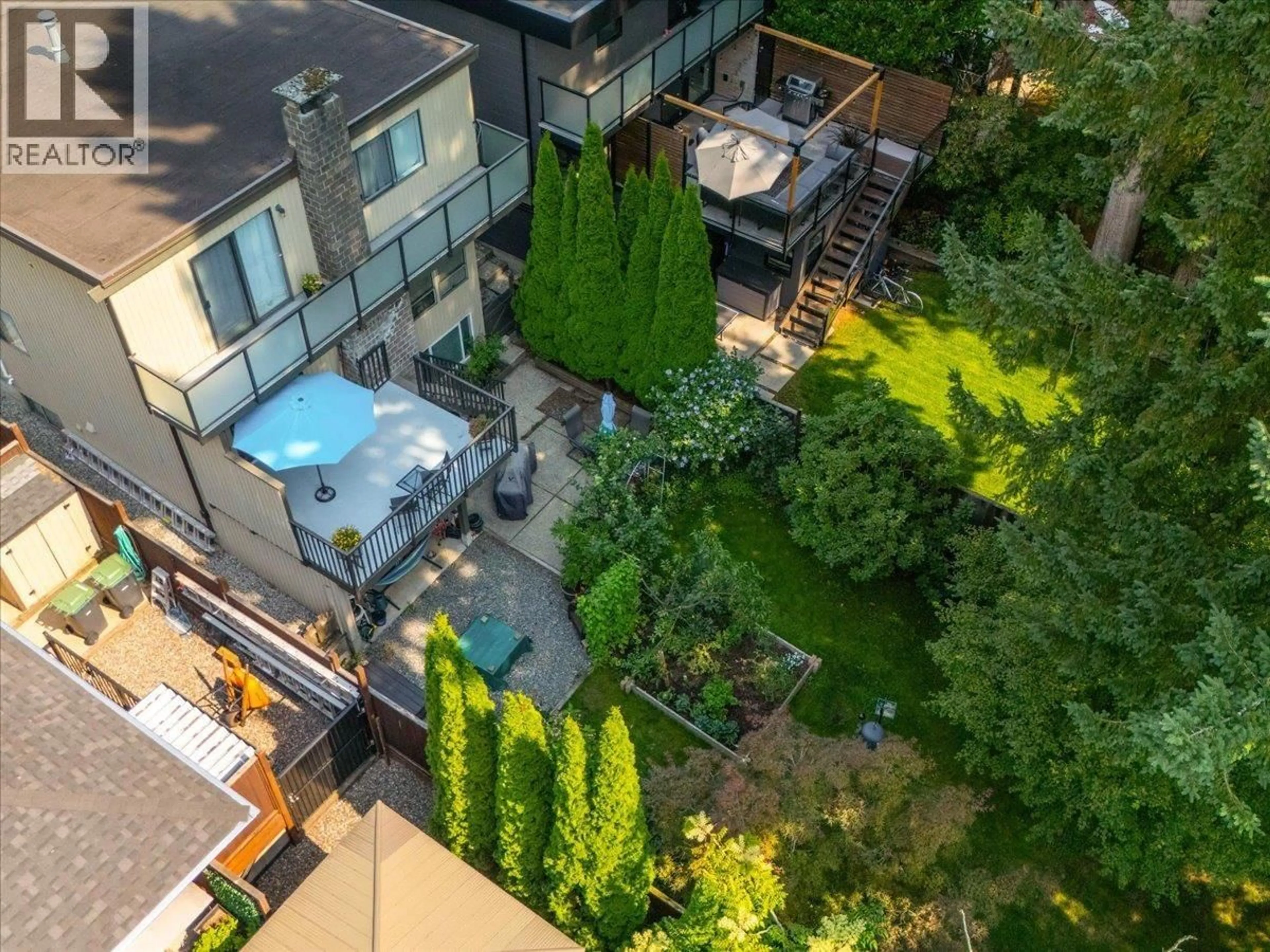 A pic from outside/outdoor area/front of a property/back of a property/a pic from drone, city buildings view from balcony for 1341 WELLINGTON DRIVE, North Vancouver British Columbia V7K1L6