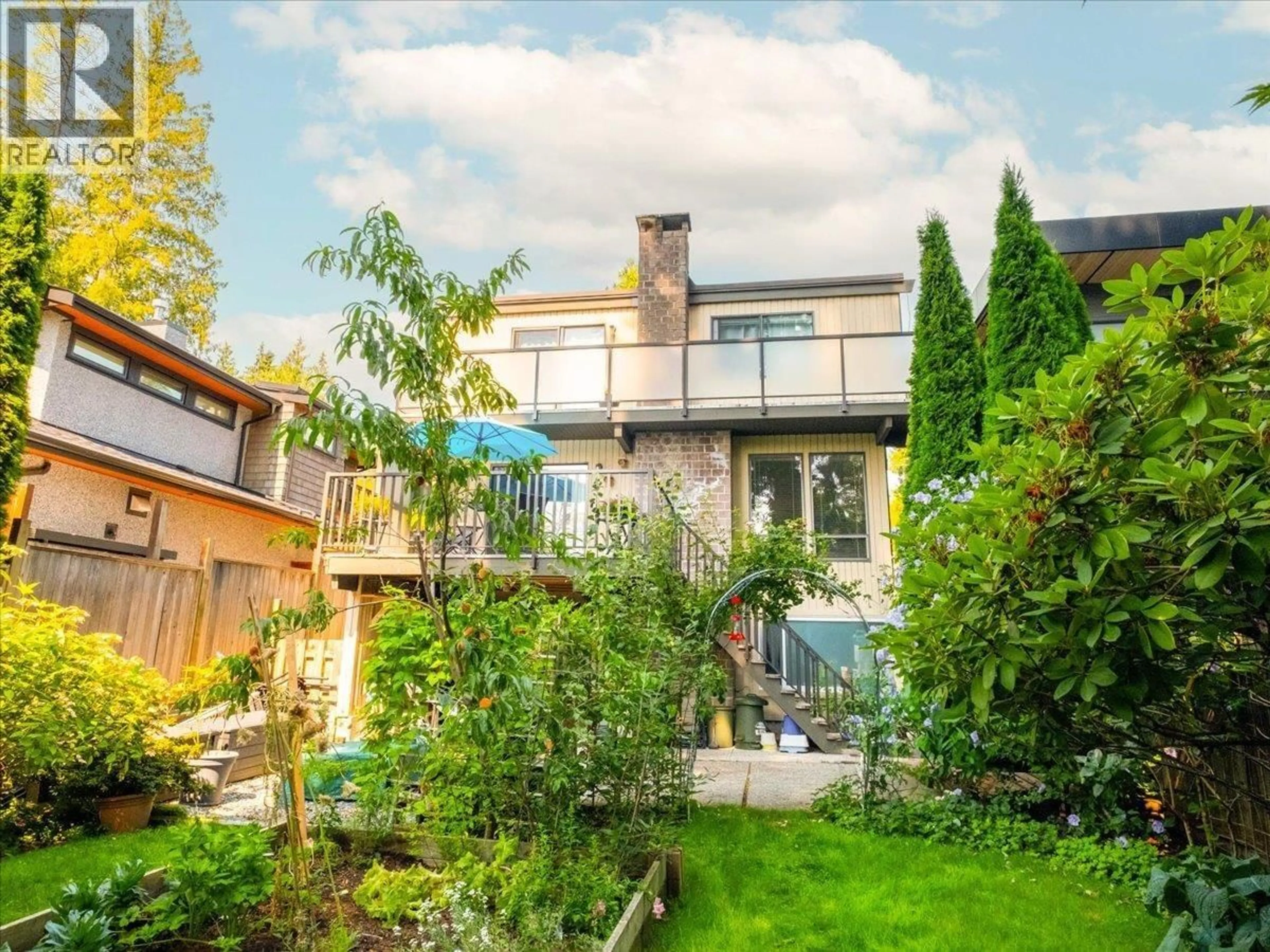 Patio, street for 1341 WELLINGTON DRIVE, North Vancouver British Columbia V7K1L6