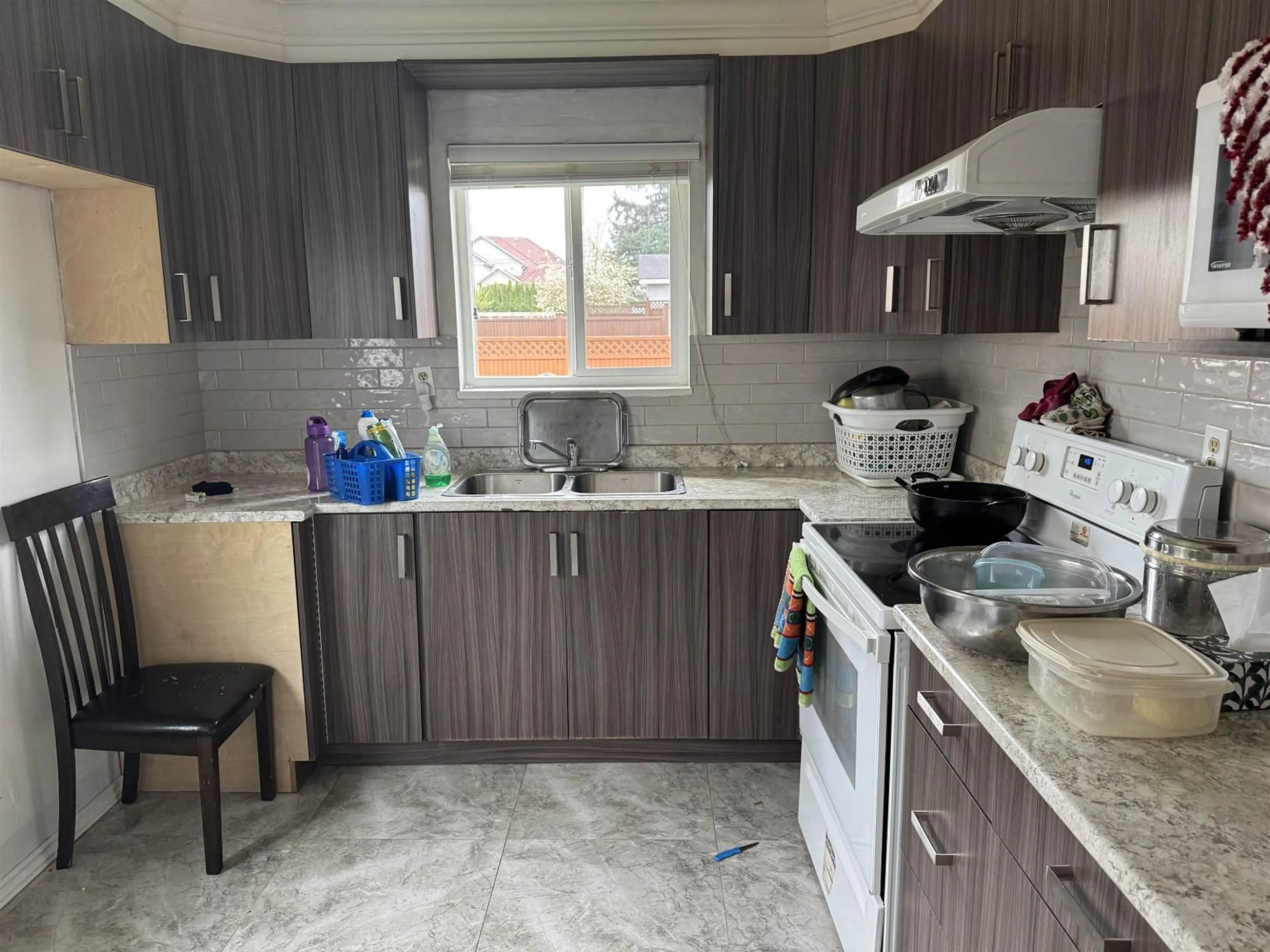 Standard kitchen, unknown for 7 - 8676 158 STREET, Surrey British Columbia V4N5W3