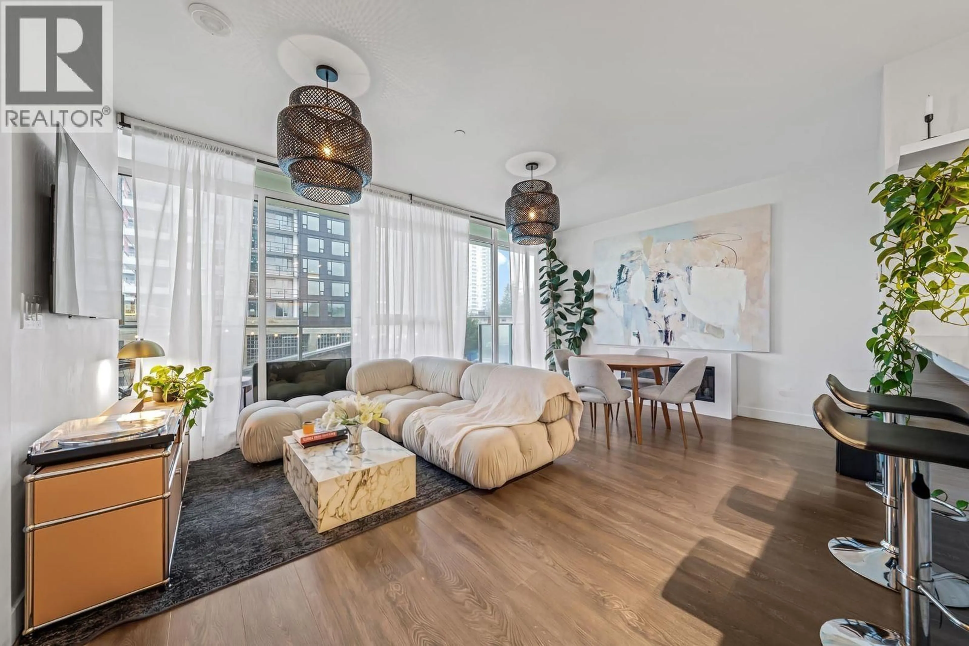 Living room with furniture, unknown for 504 - 652 WHITING WAY, Coquitlam British Columbia V3J0K3