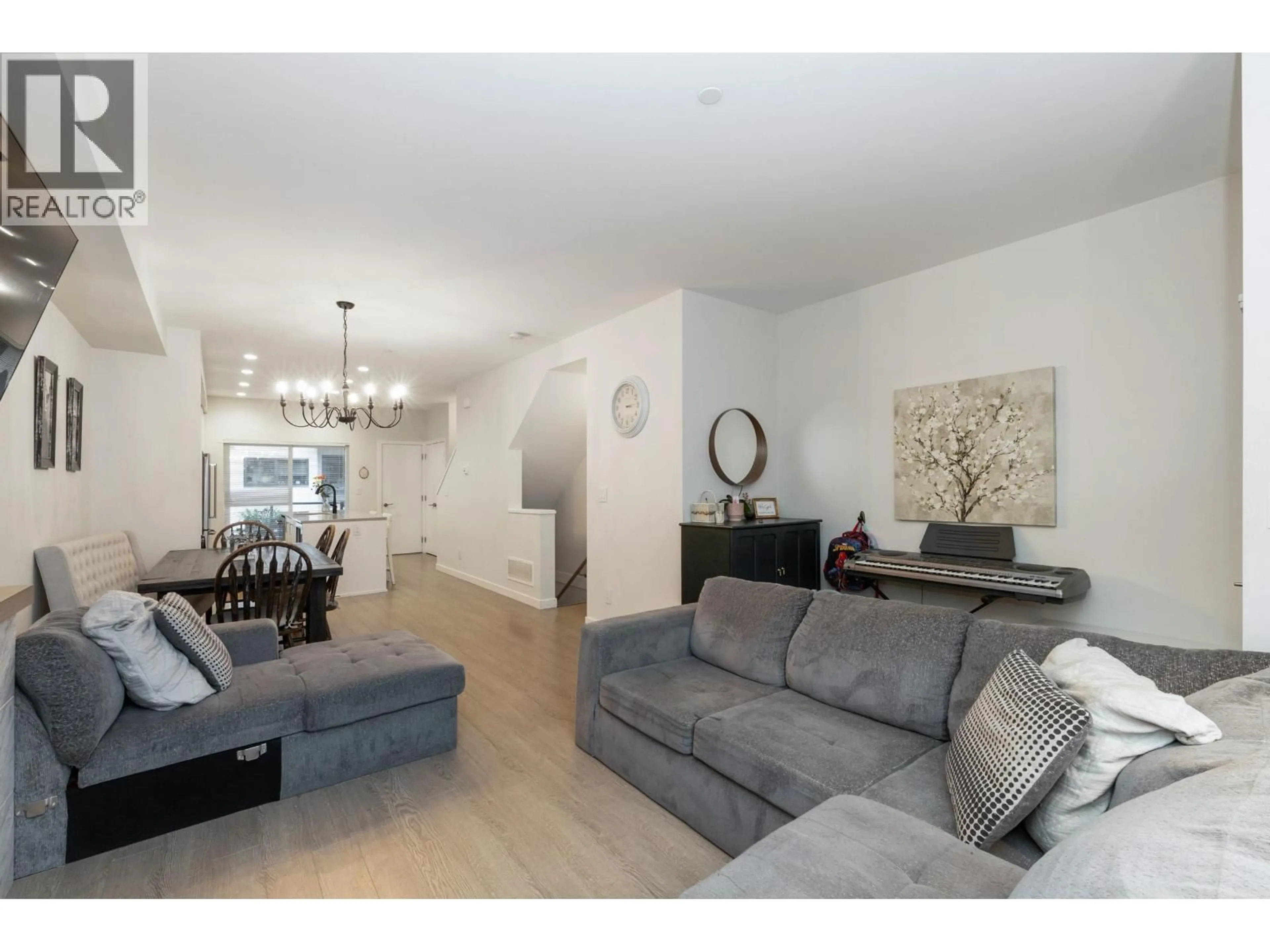 Living room with furniture, unknown for 159 - 19451 SUTTON AVENUE, Pitt Meadows British Columbia V3Y0G6